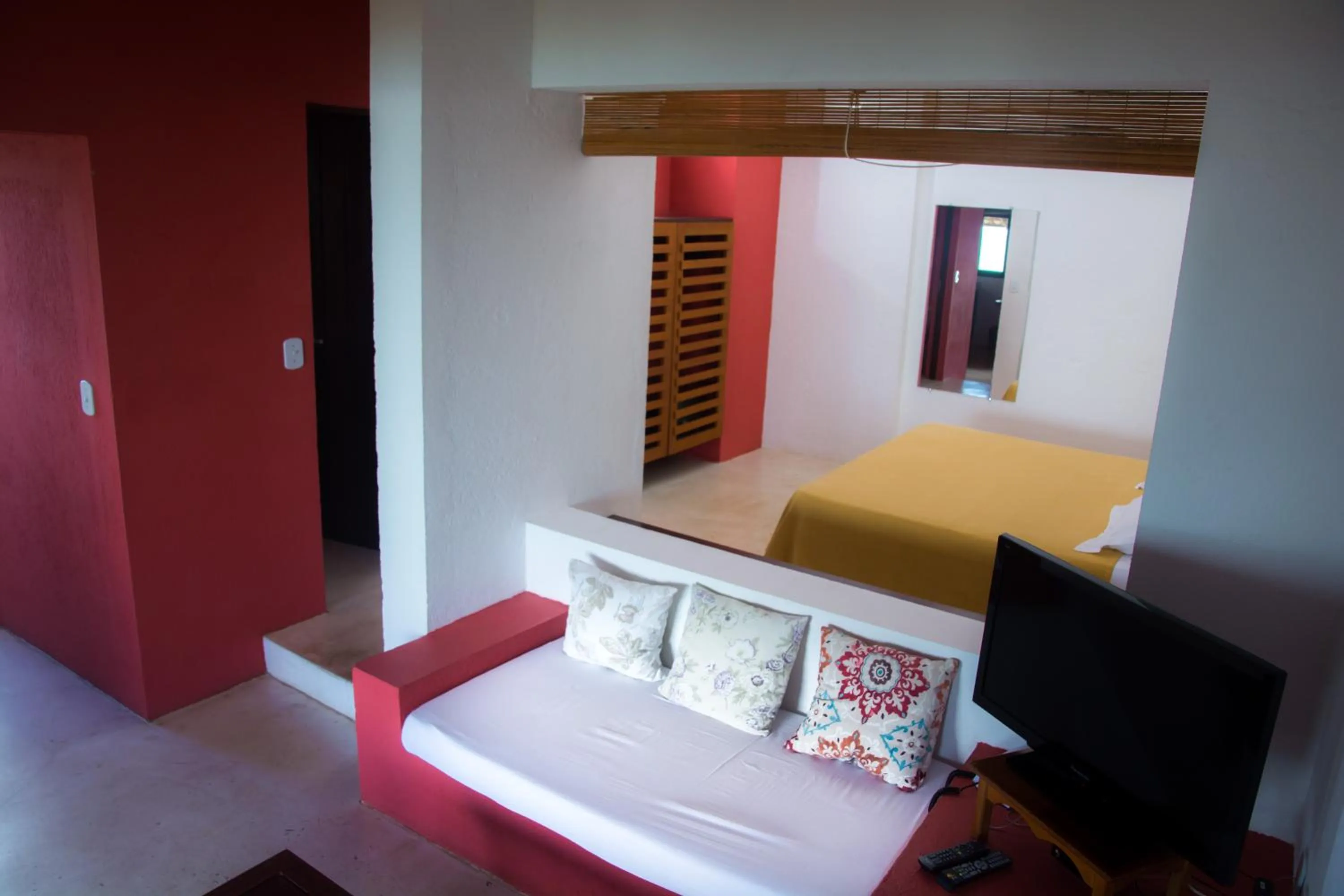 Bedroom, Bed in Baixu Village