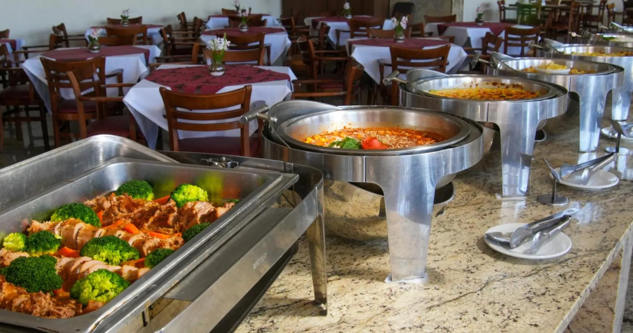 Food in Hotel Dan Inn Campinas Anhanguera - By Nacional Inn