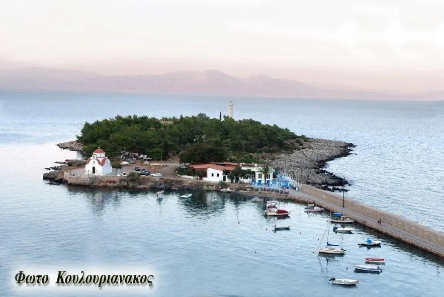 Area and facilities in Aktaion City Hotel