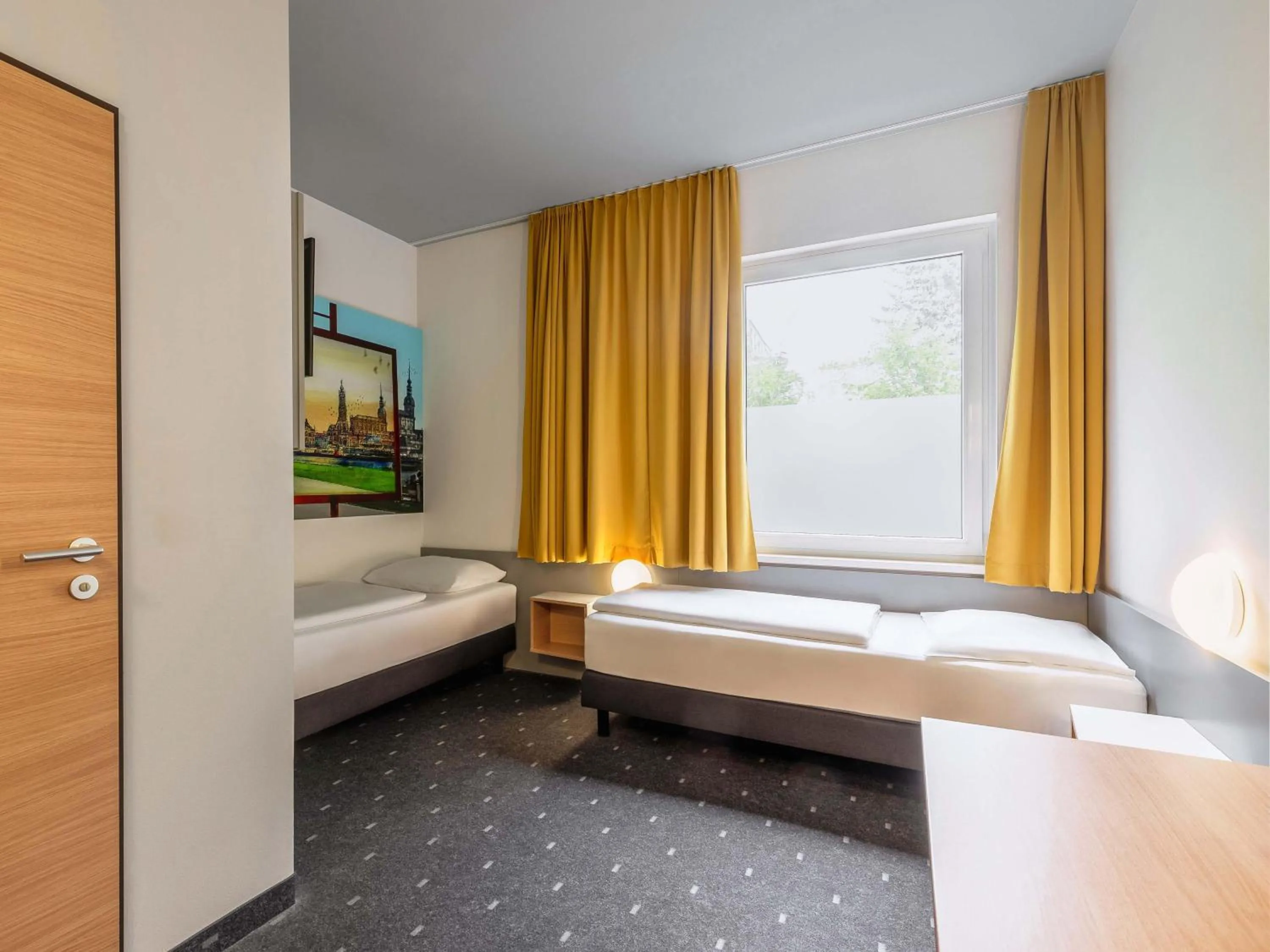 Spa and wellness centre/facilities, Bed in B&B Hotel Dresden-Messe