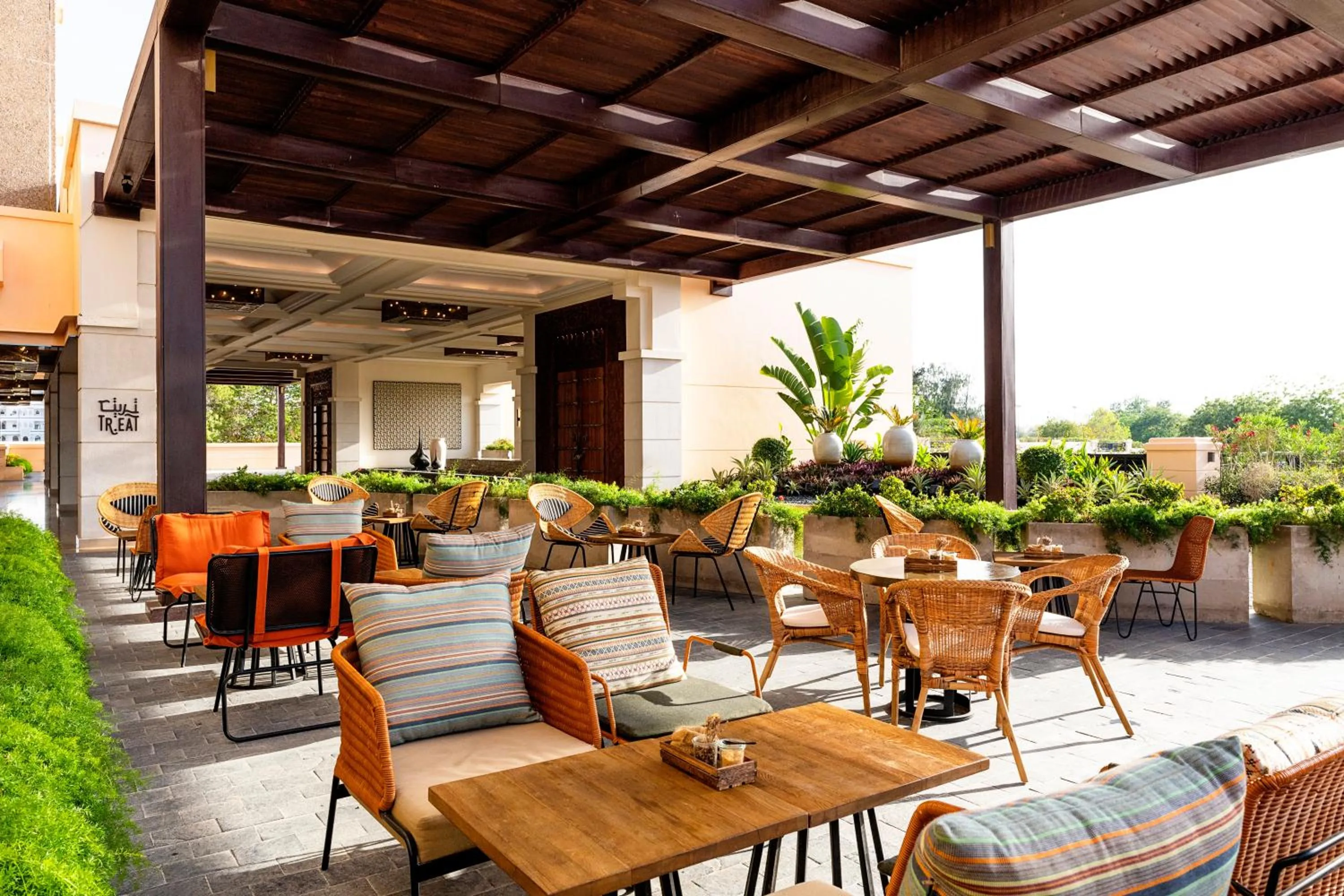 Restaurant/places to eat in InterContinental Muscat by IHG