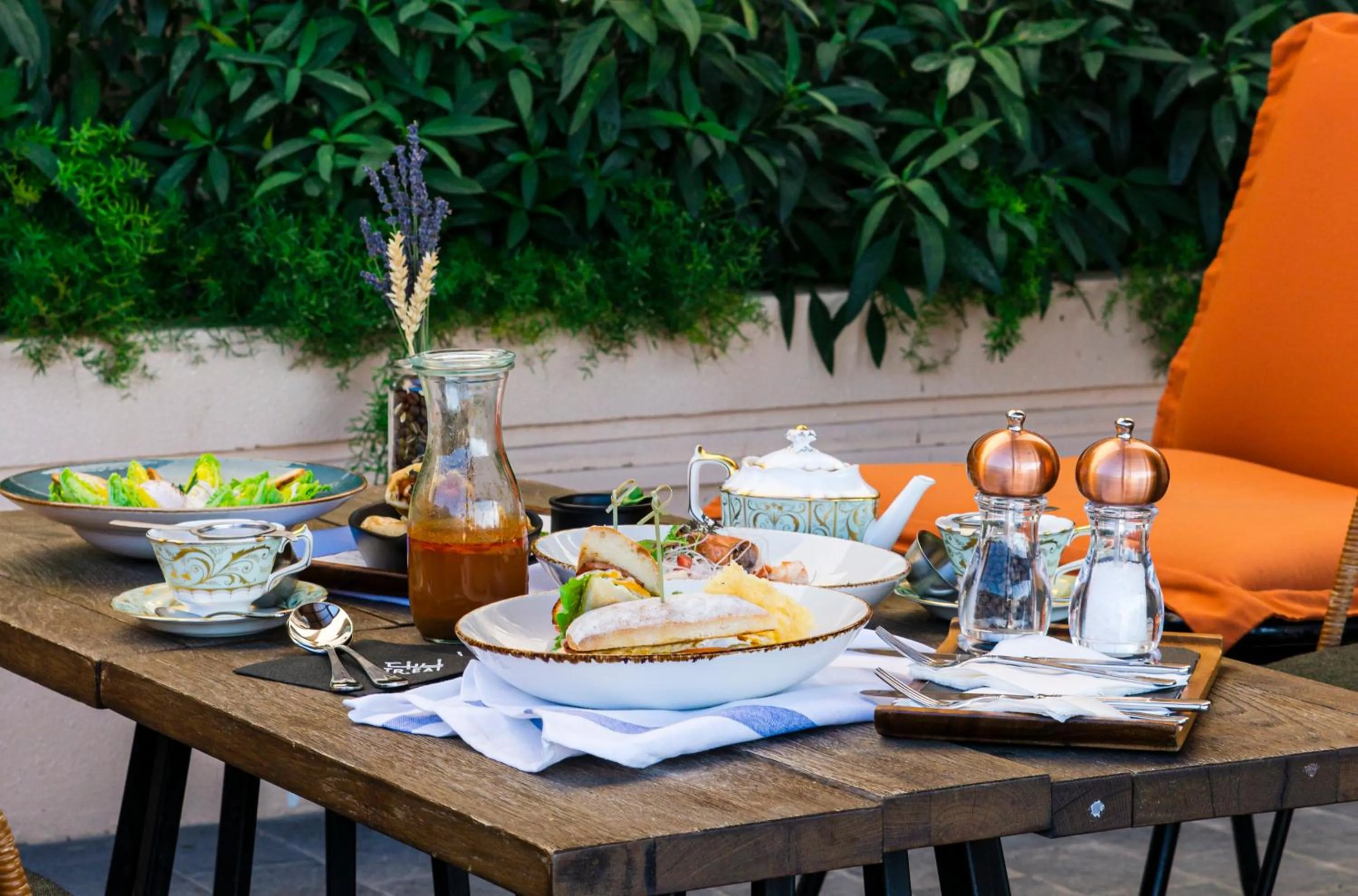 Restaurant/places to eat in InterContinental Muscat by IHG