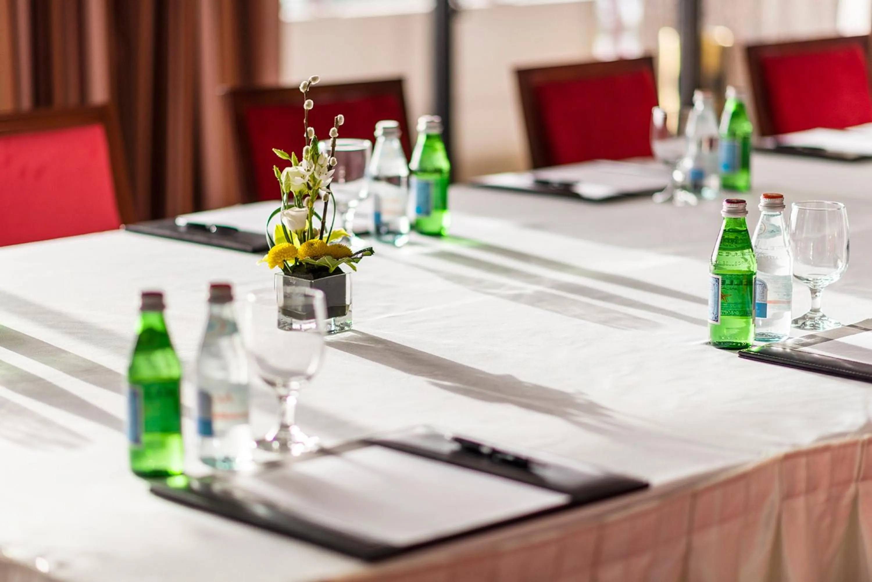 Meeting/conference room in InterContinental Muscat by IHG