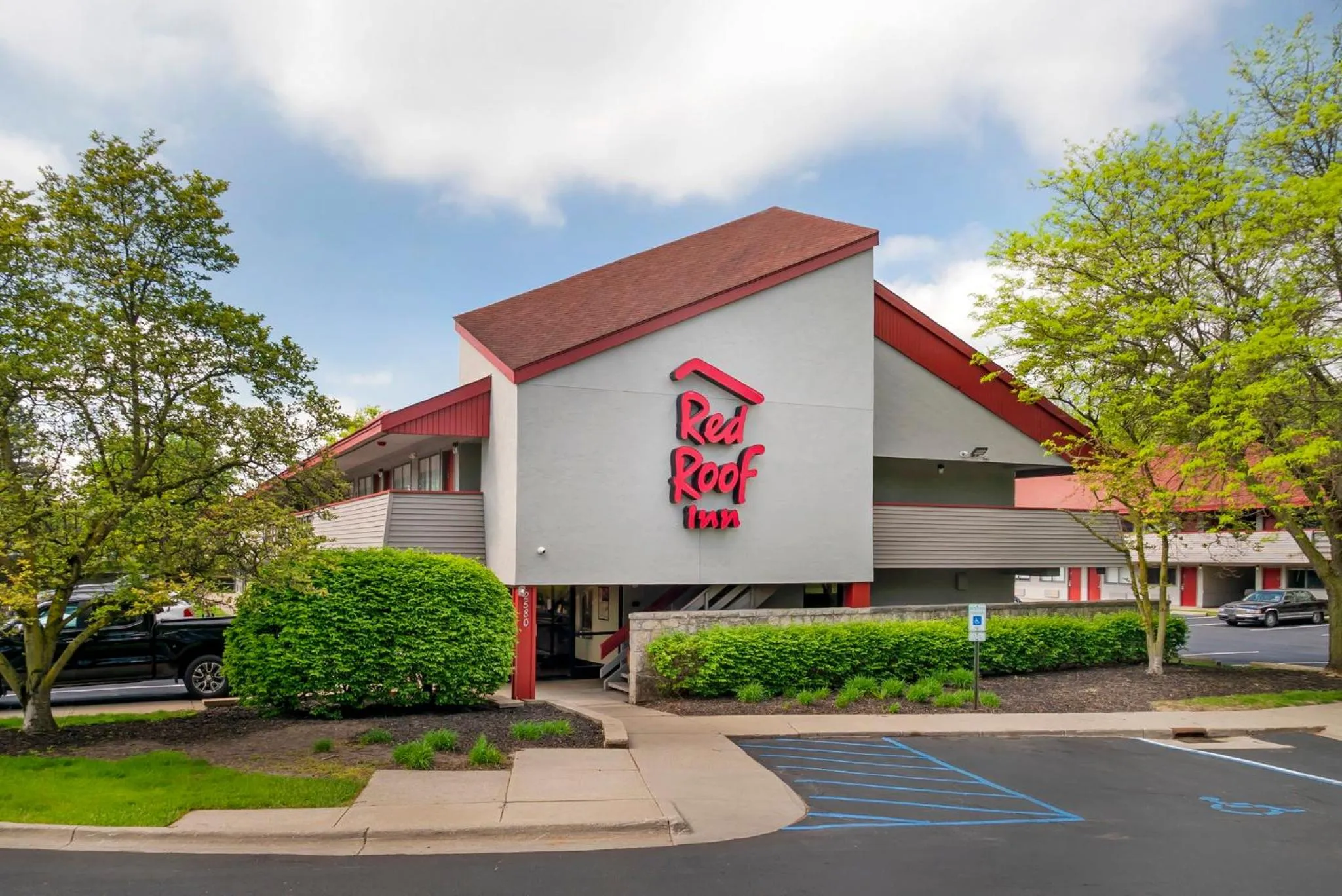 Property building in Red Roof Inn Detroit-Rochester Hills/ Auburn Hills