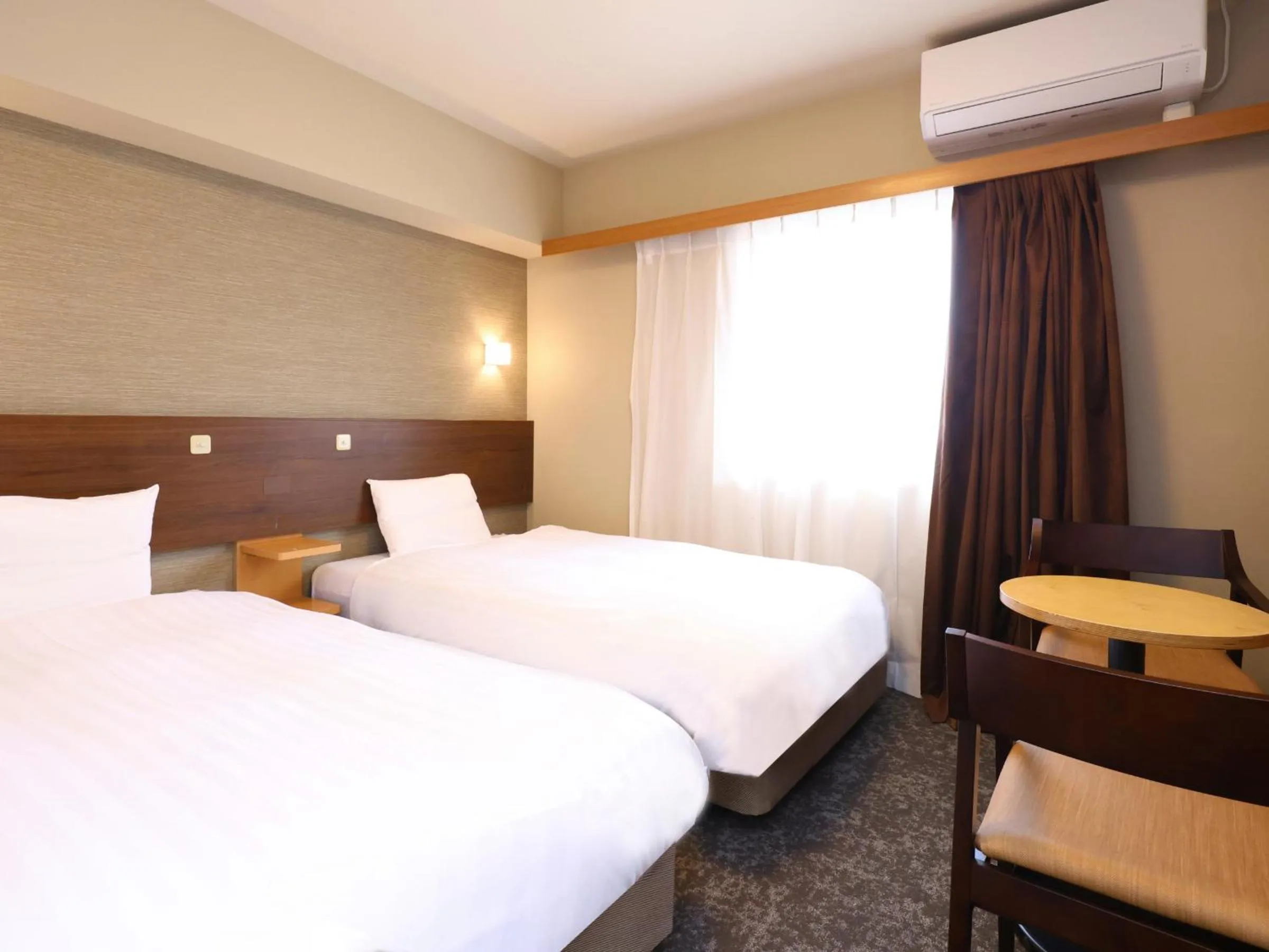 Photo of the whole room, Bed in Tennen Onsen Taho-no-Yu Dormy Inn Niigata