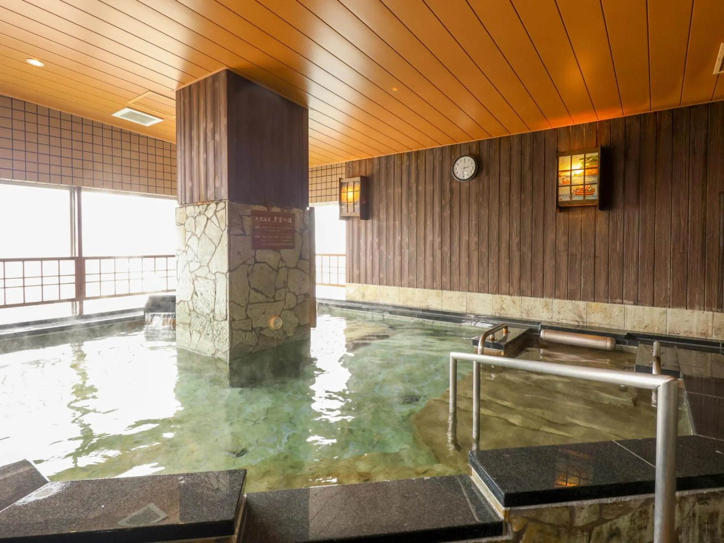 Public Bath in Tennen Onsen Taho-no-Yu Dormy Inn Niigata