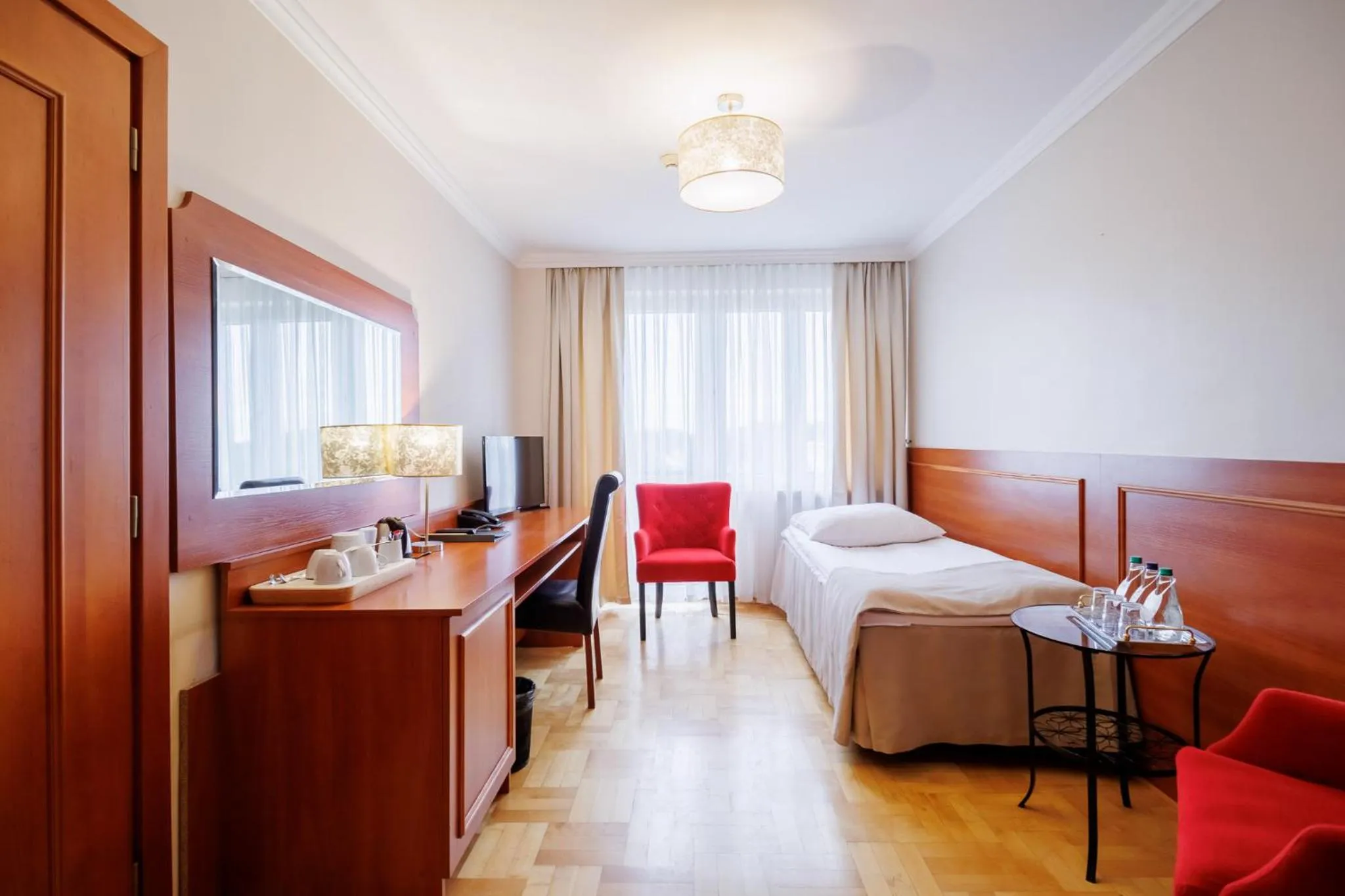 Seating area, Bed in Hotel Cristal Park