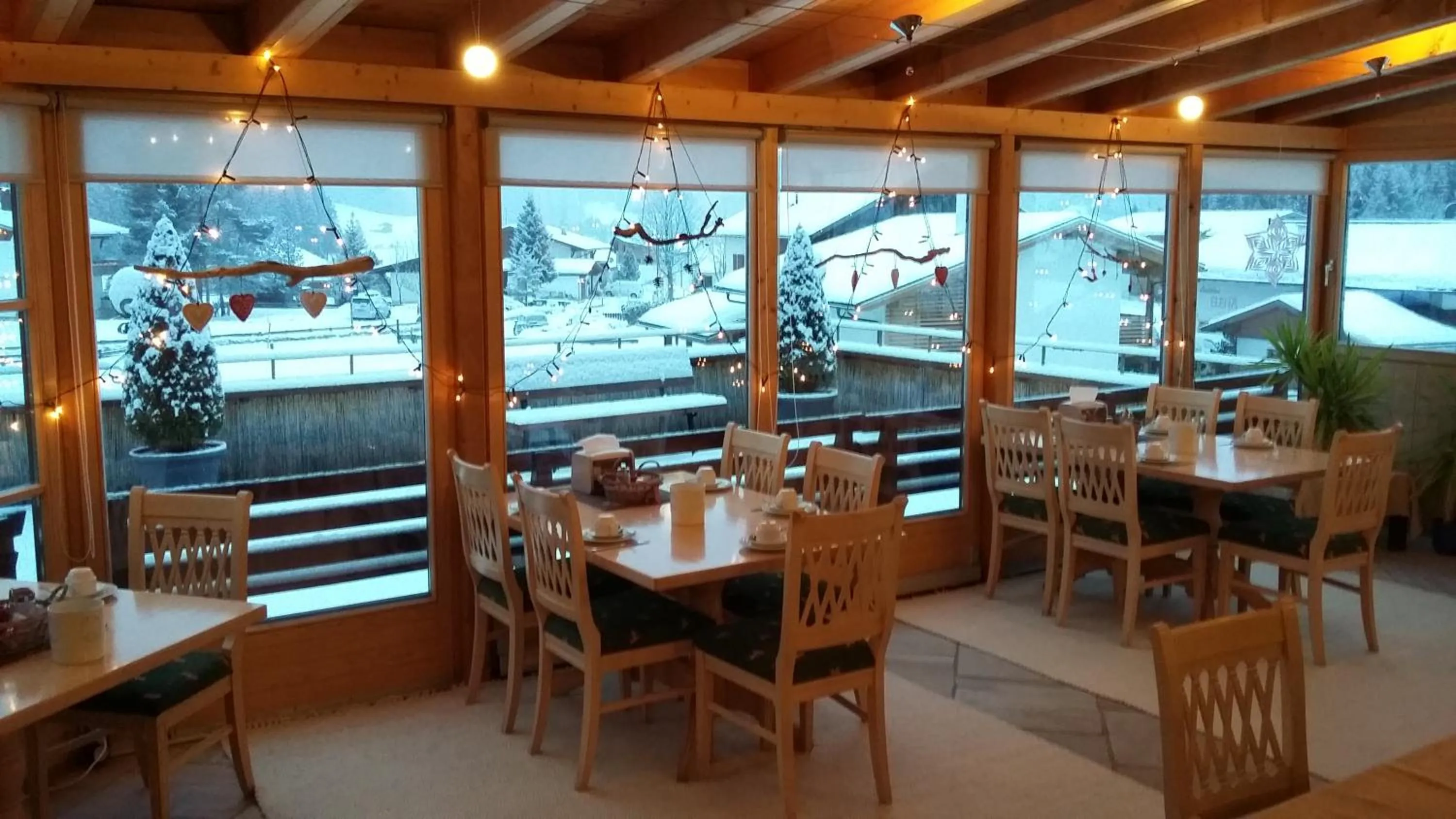 Restaurant/places to eat in Landhotel Wolf