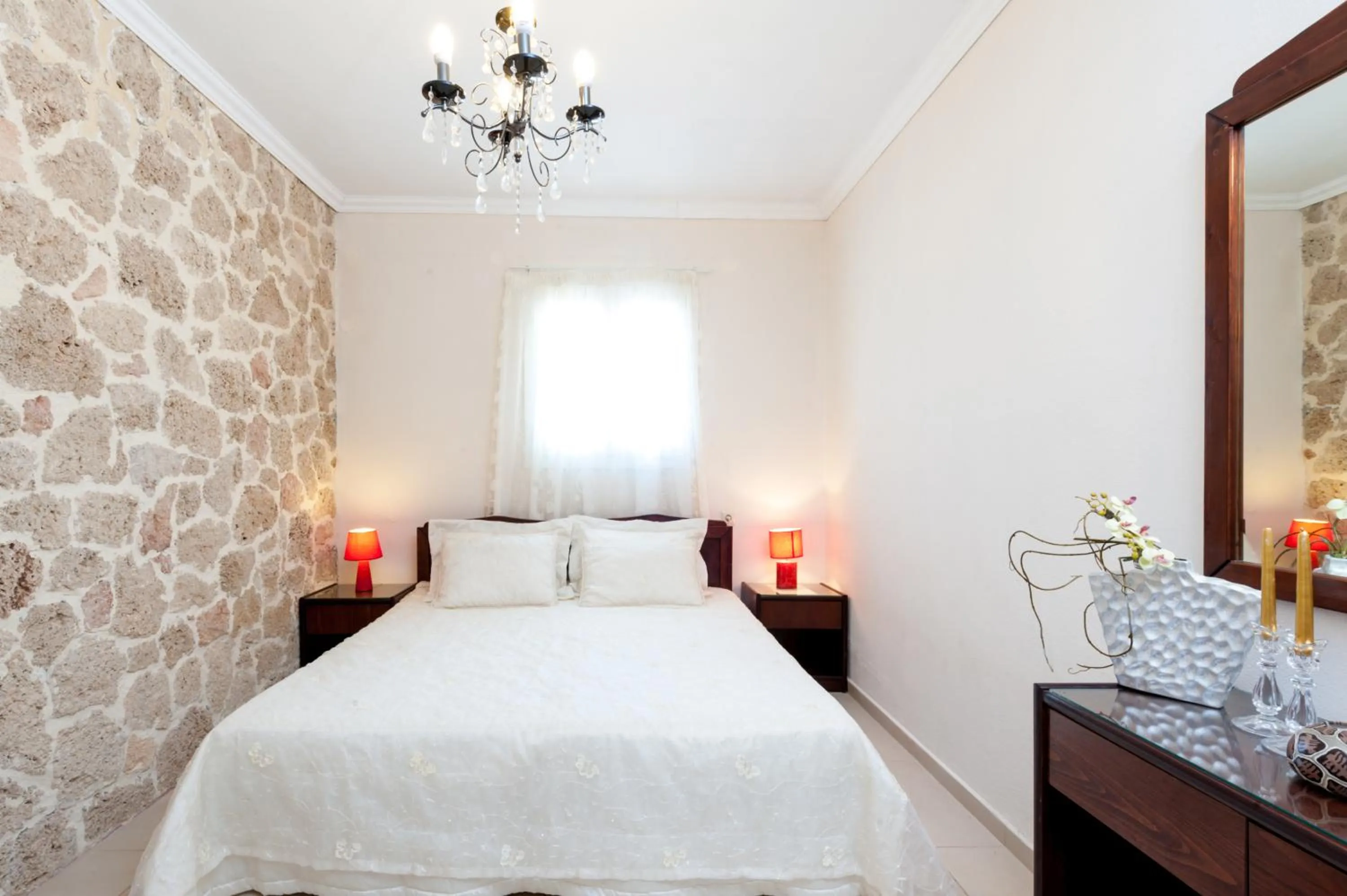 Bedroom, Bed in Laplaya Beach