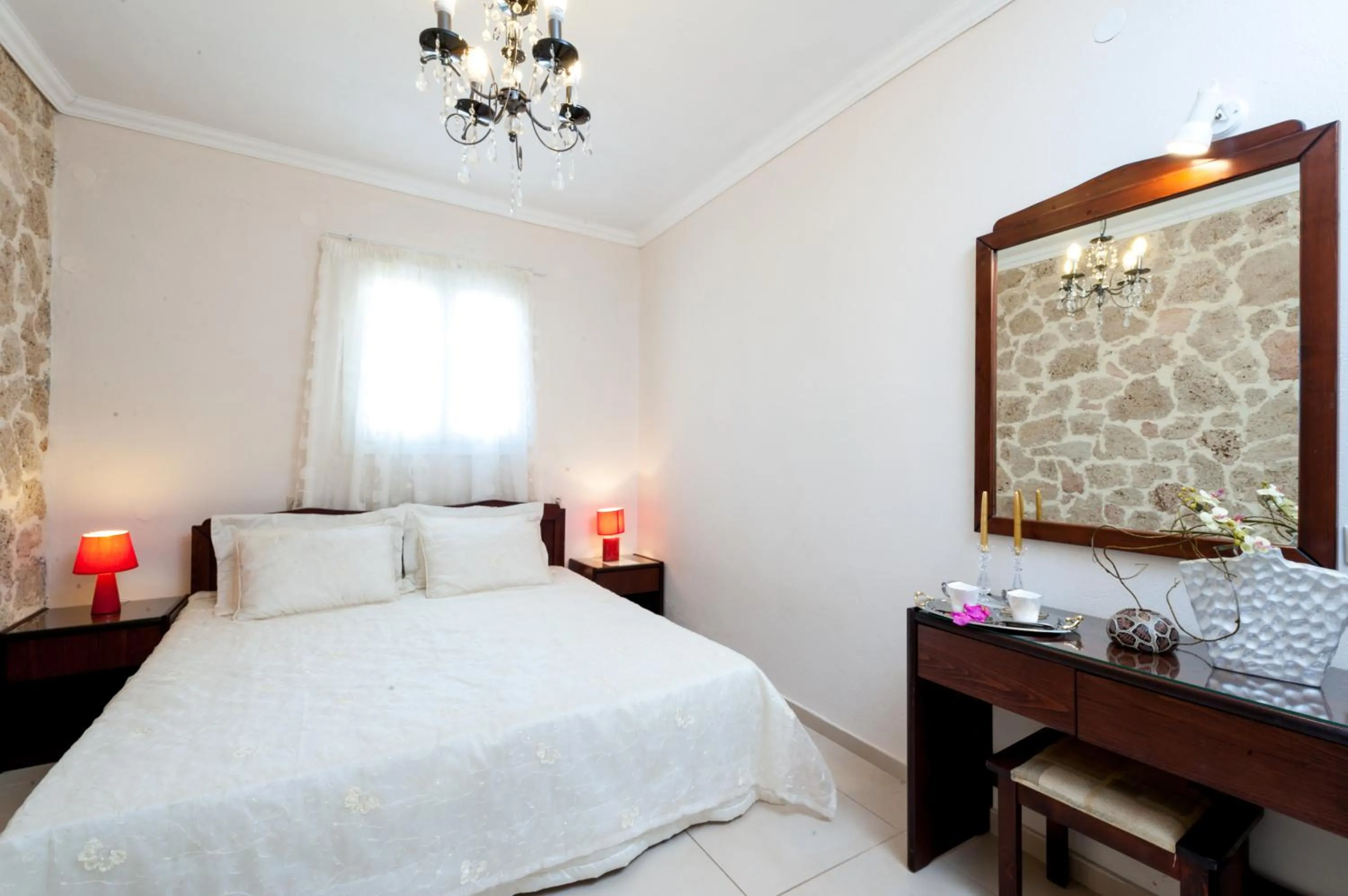 Bedroom, Bed in Laplaya Beach