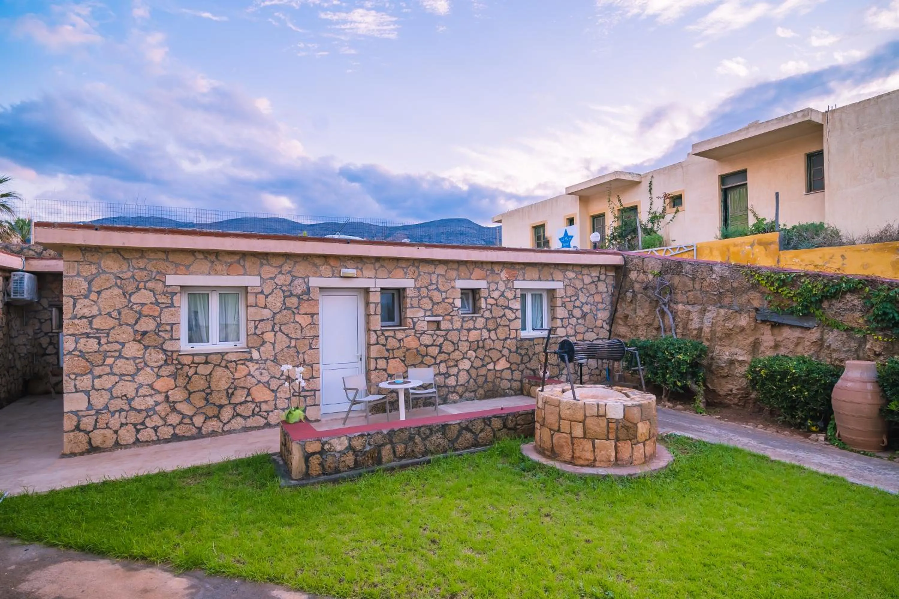 Garden in Laplaya Beach