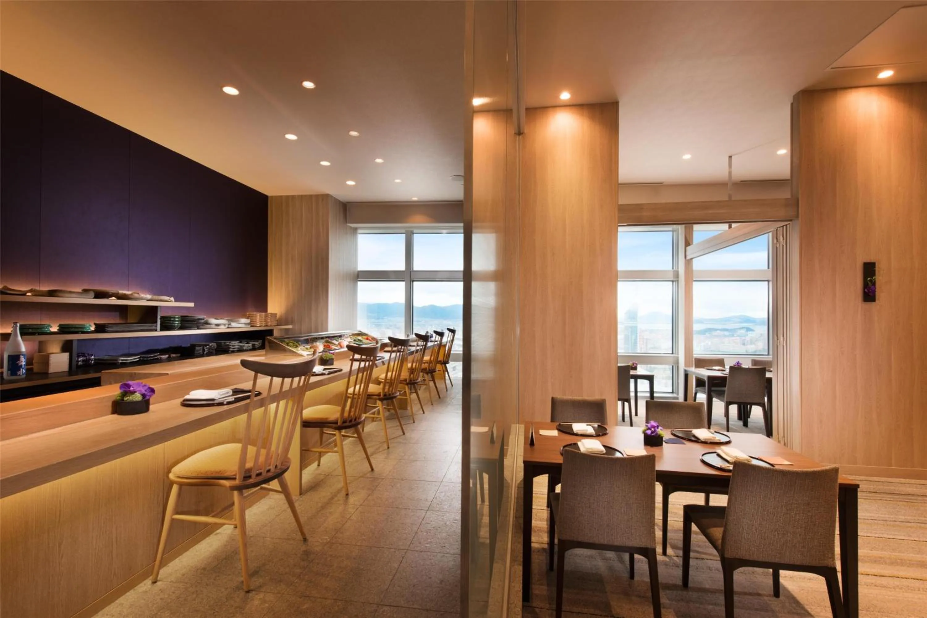 Restaurant/places to eat in Hilton Fukuoka Sea Hawk