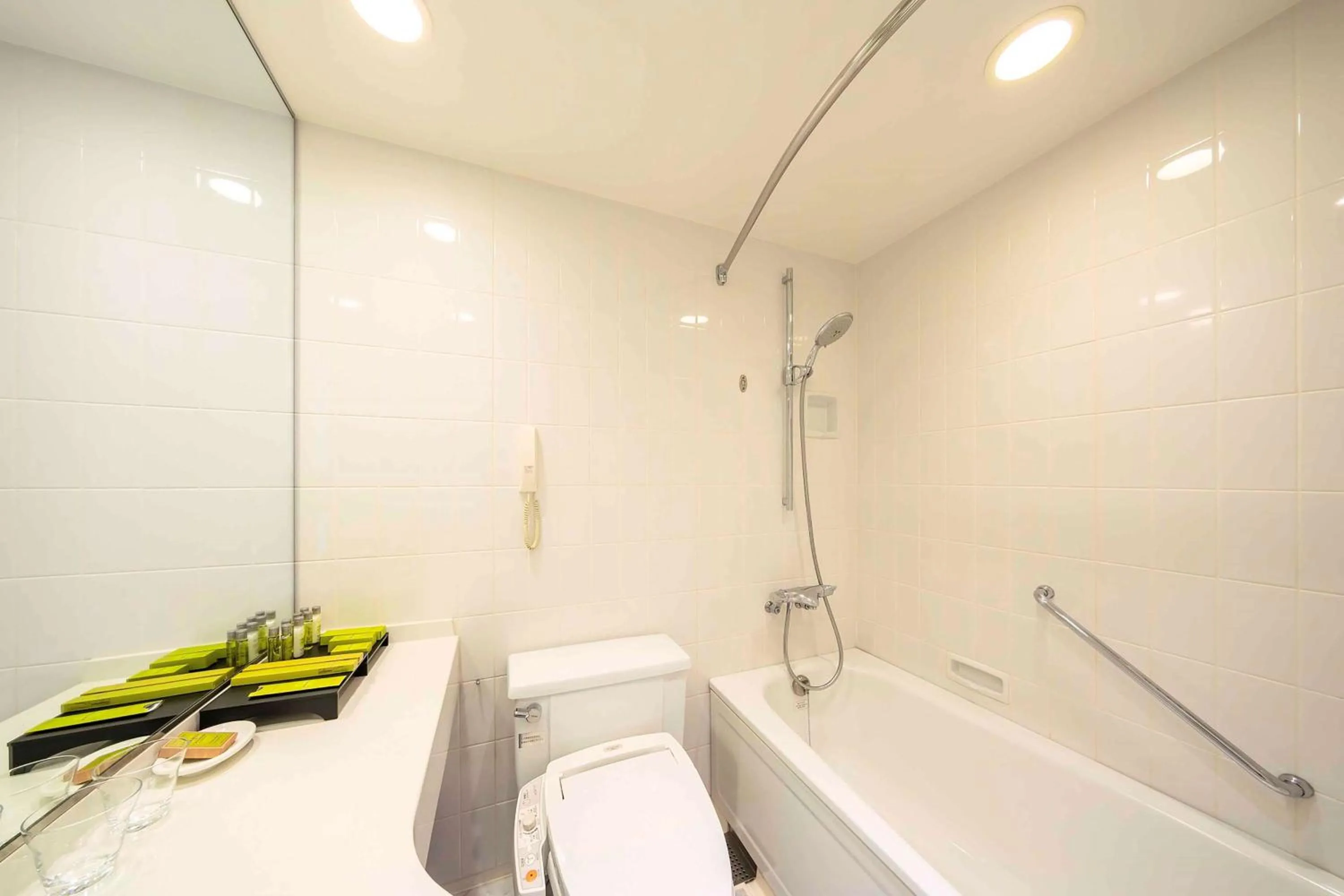 Bathroom in Hilton Fukuoka Sea Hawk