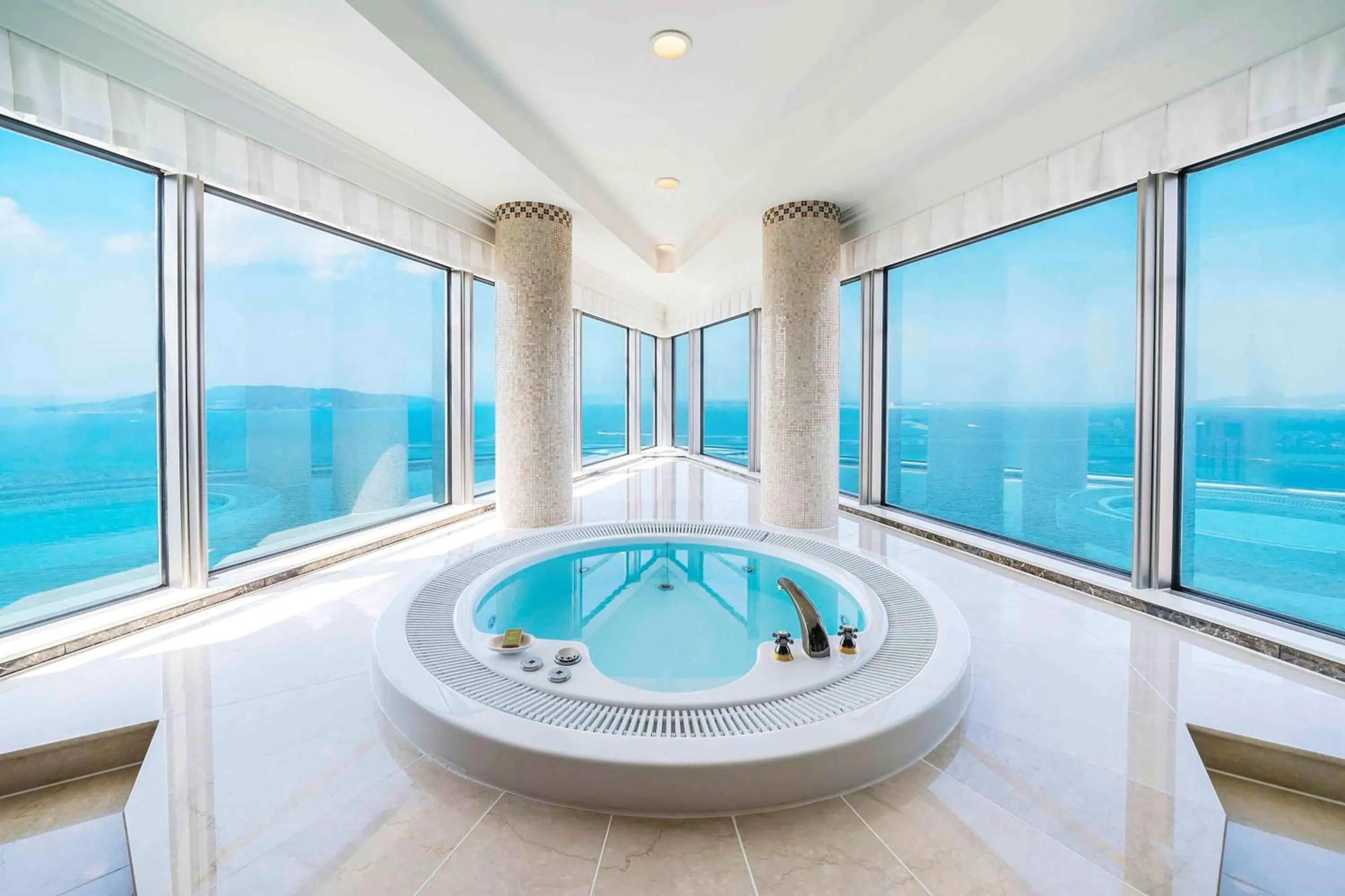 Bathroom in Hilton Fukuoka Sea Hawk