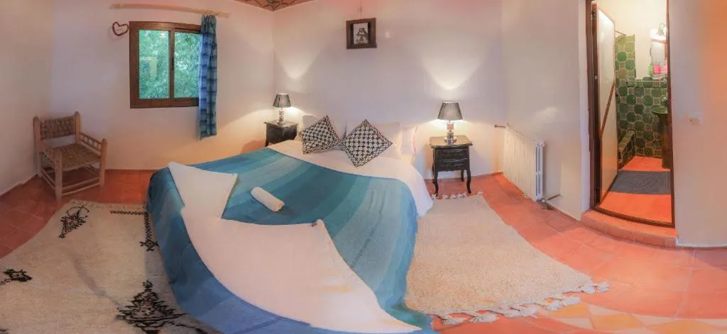 Staff, Bed in Riad Des Vieilles Charrues