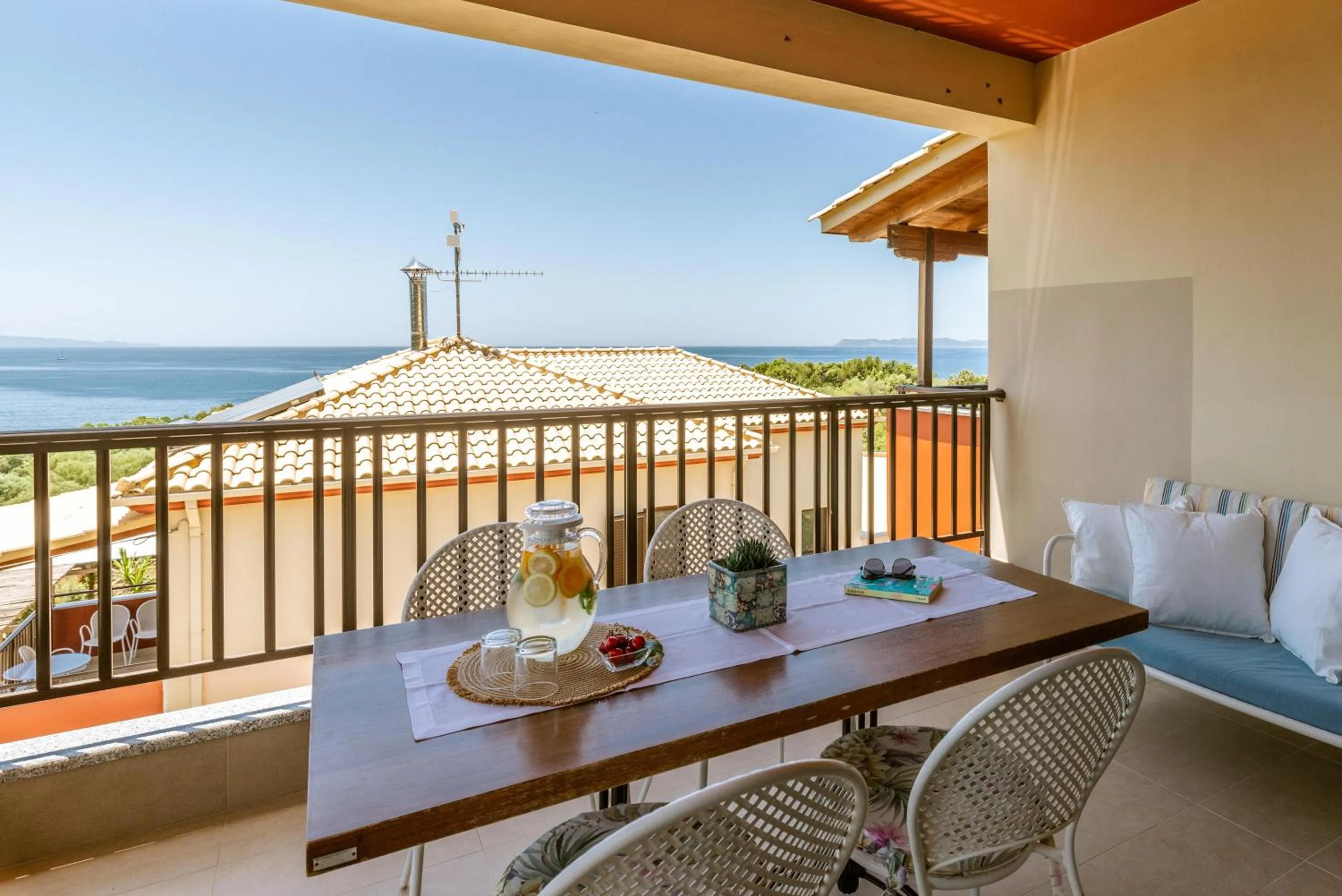 Balcony/Terrace in 3Aktes Suites & Studios