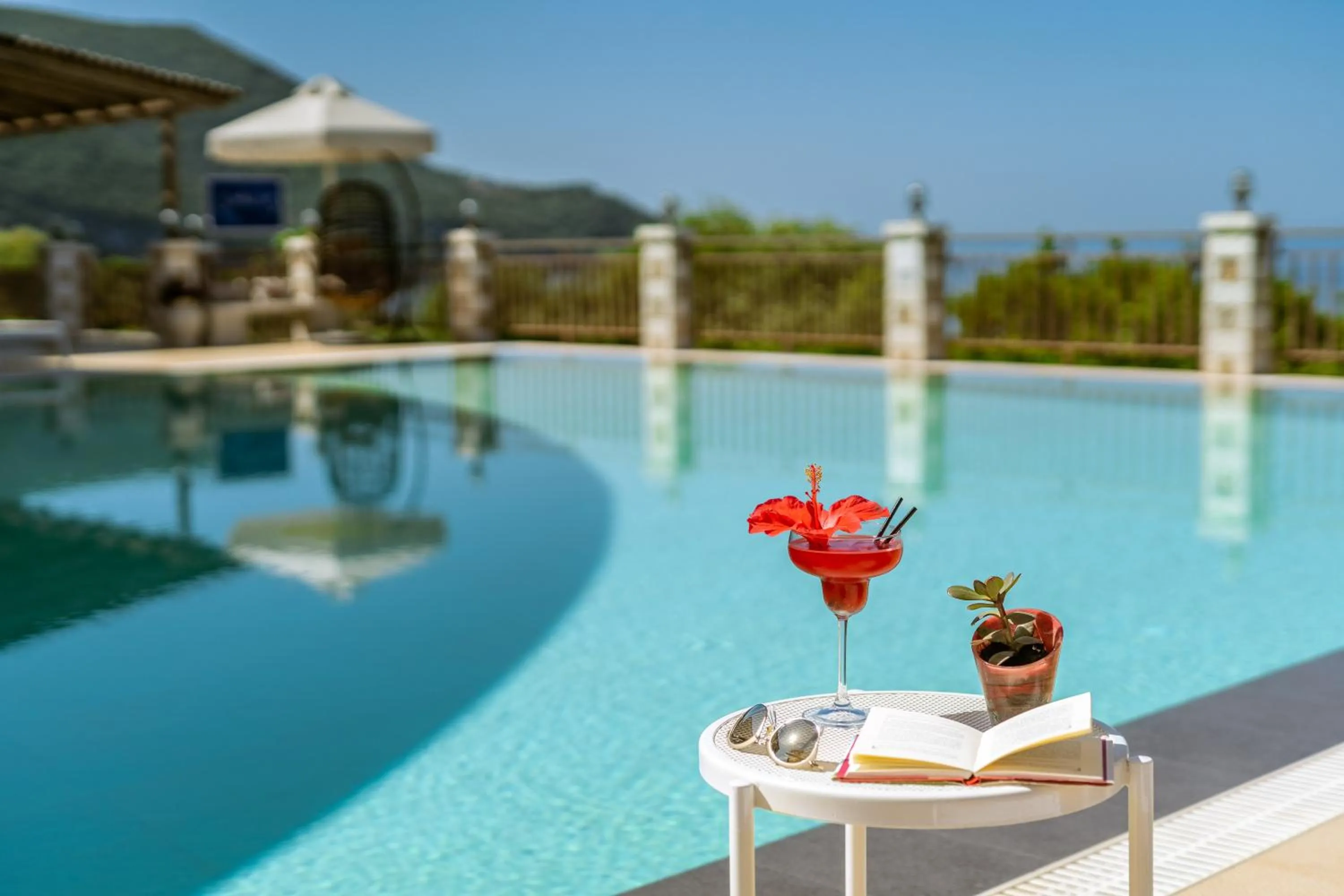 Swimming pool in 3Aktes Suites & Studios