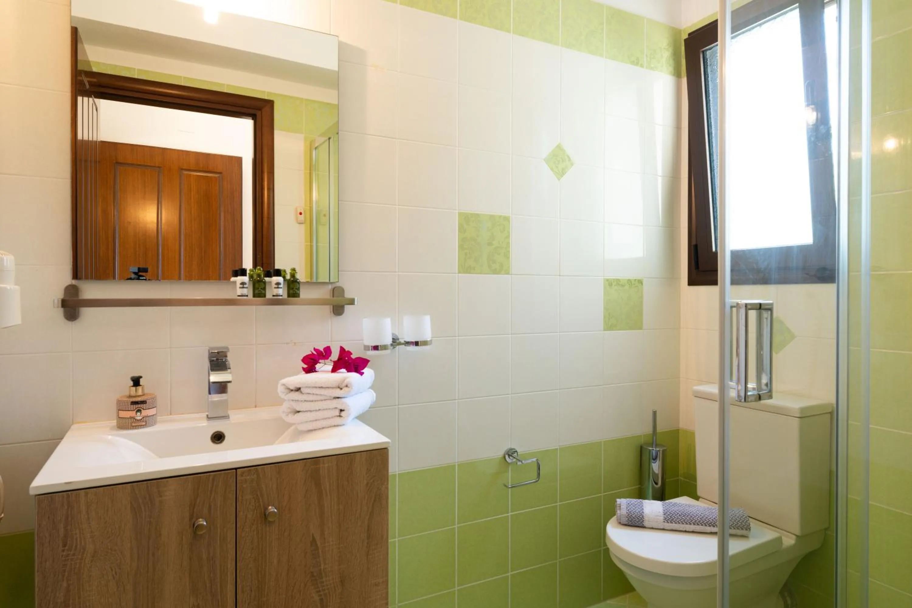 Bathroom in 3Aktes Suites & Studios