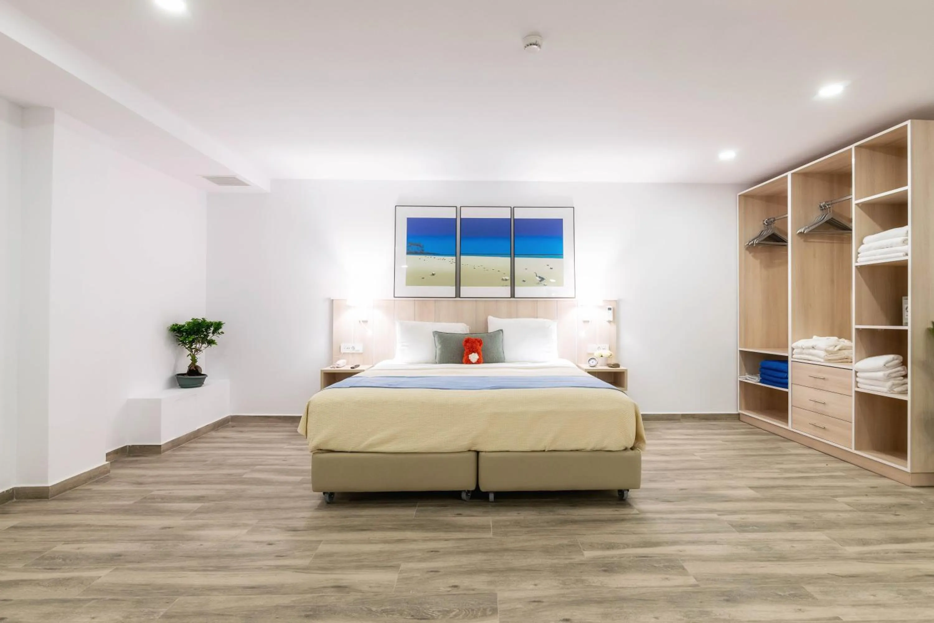 Bedroom, Bed in Iakinthos, Tsilivi Beach