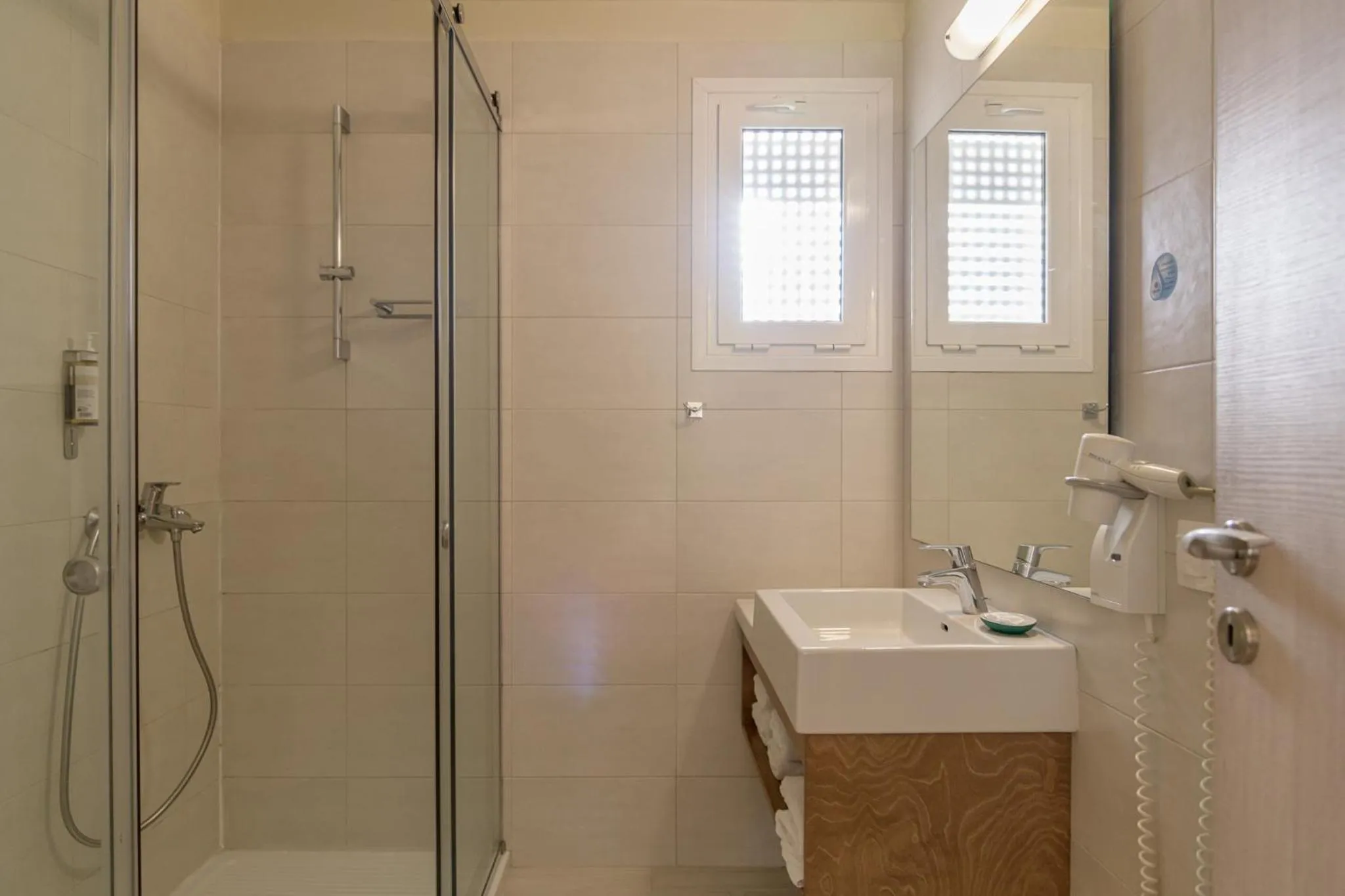 Bathroom in Iakinthos, Tsilivi Beach