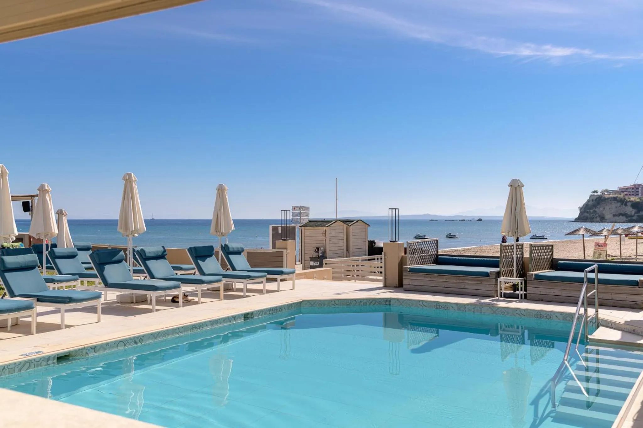 Swimming pool in Iakinthos, Tsilivi Beach