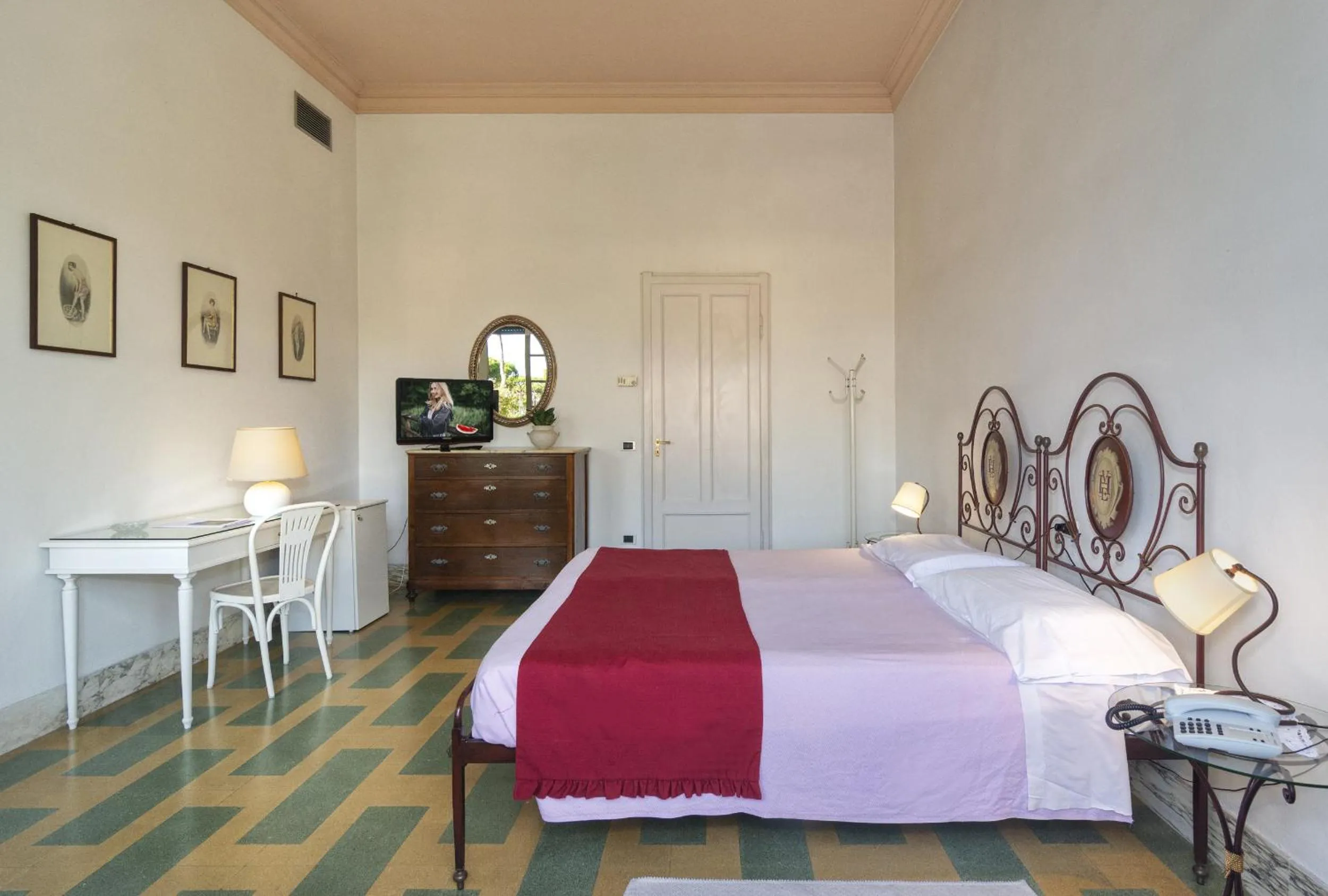 Bedroom, Bed in Hotel Villa Edera