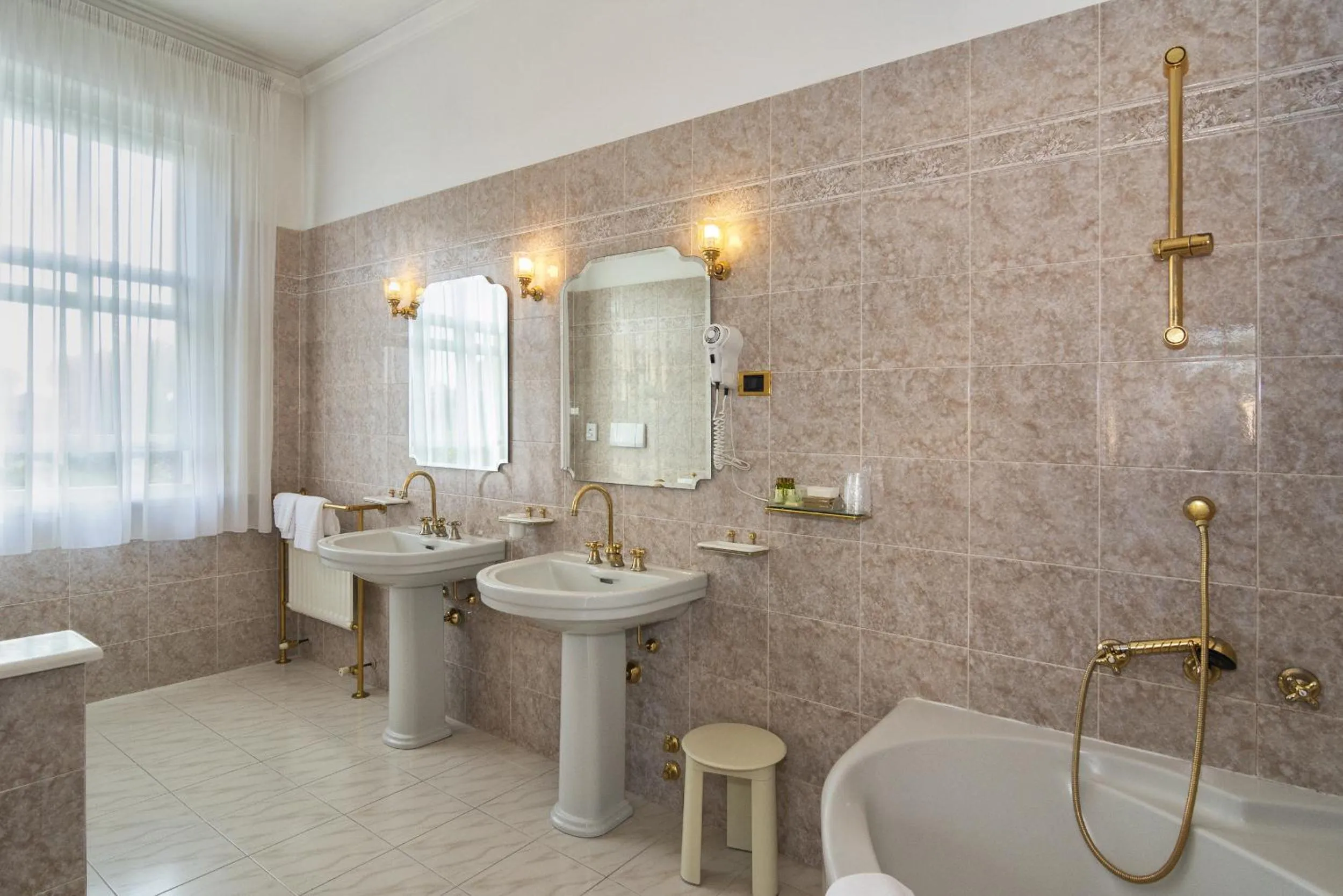 Bathroom in Hotel Villa Edera