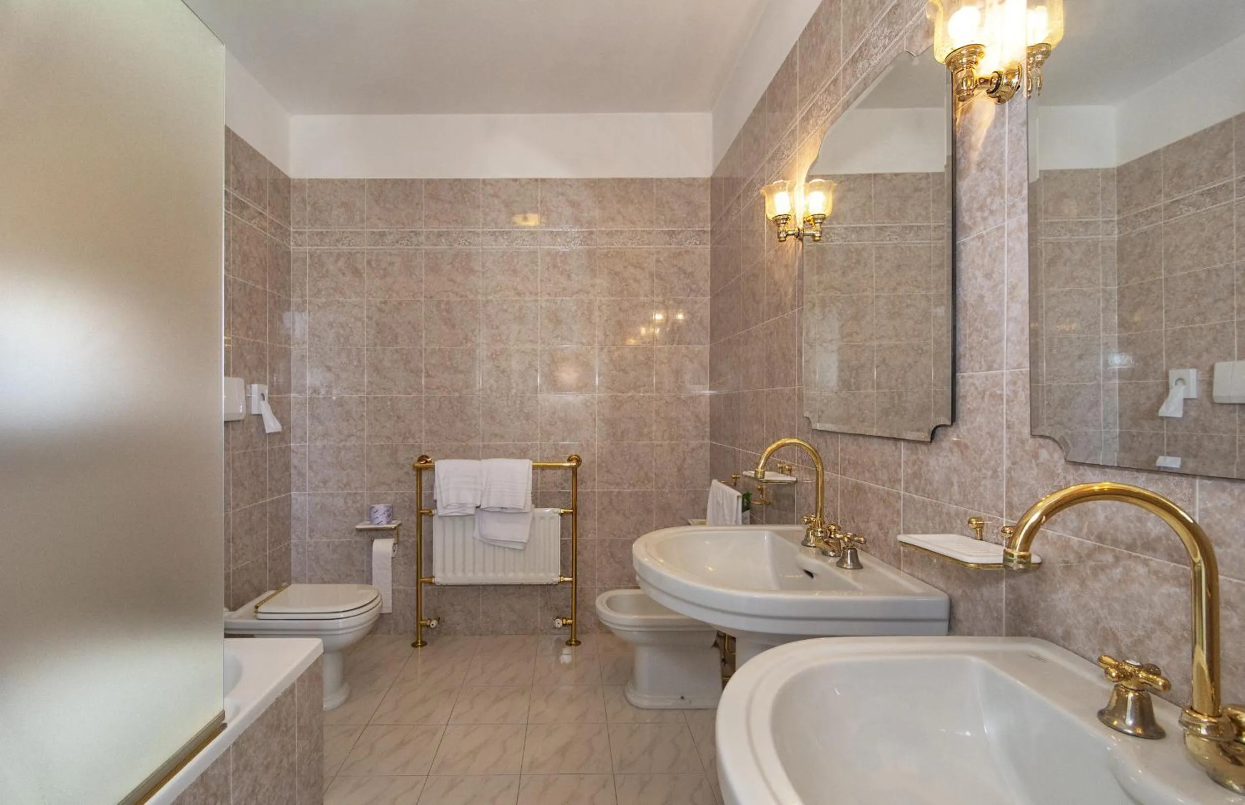 Bathroom in Hotel Villa Edera
