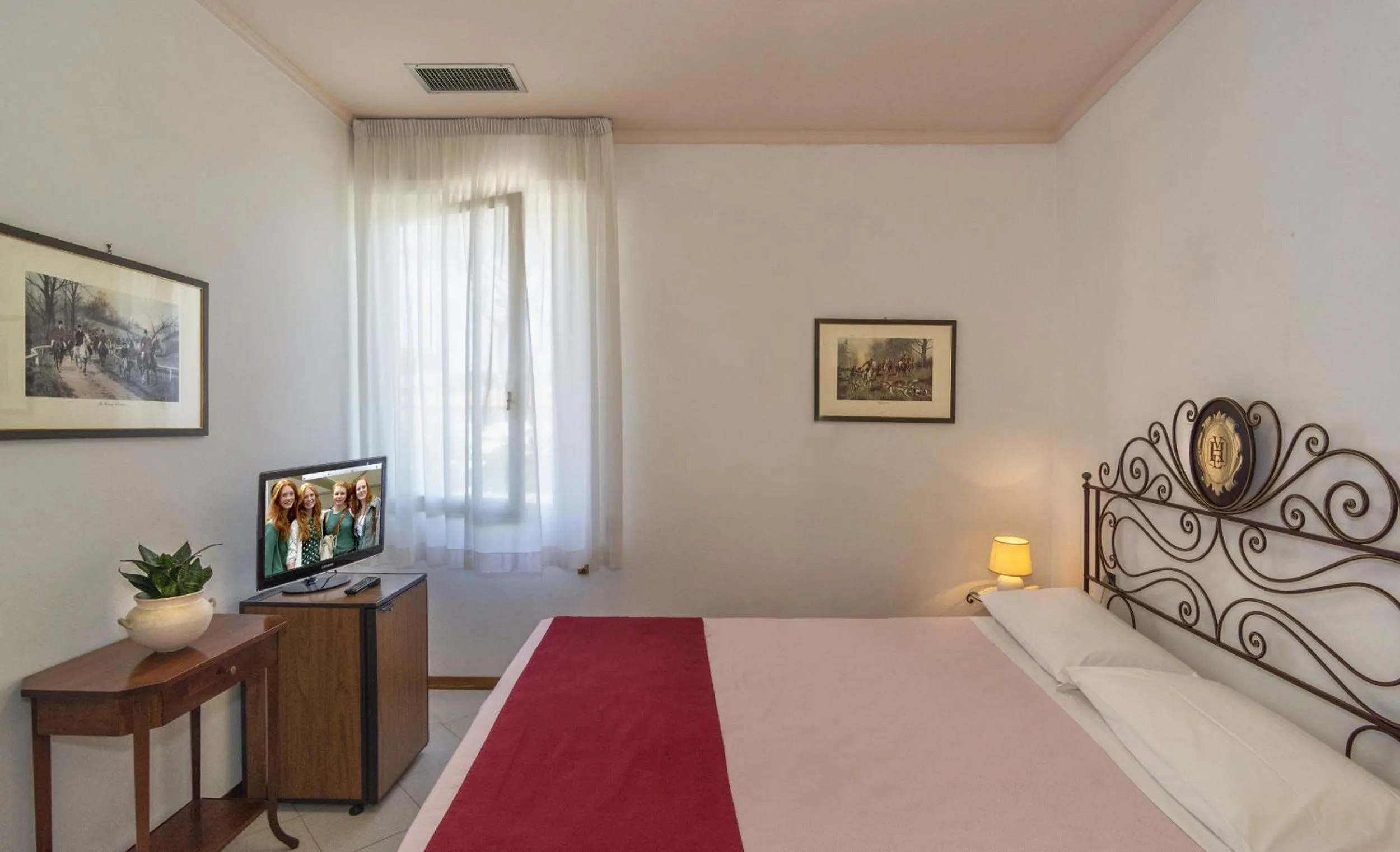 Bedroom, Bed in Hotel Villa Edera