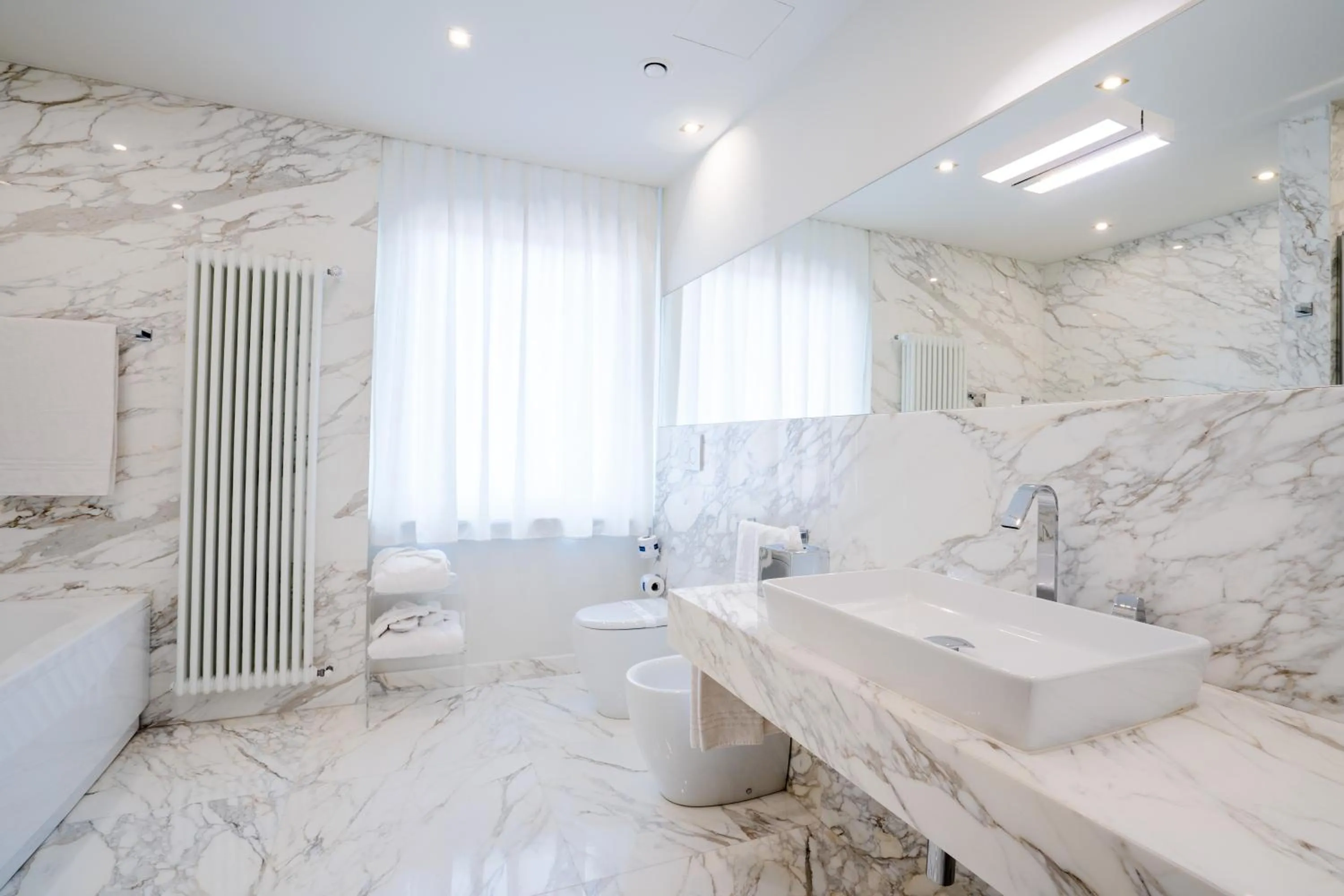 Toilet in Hotel Michelangelo