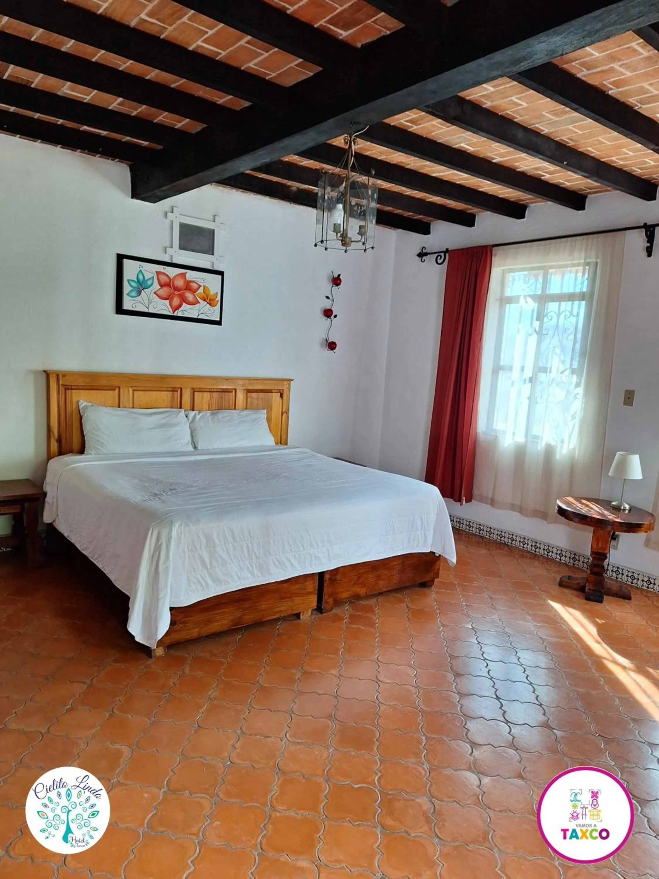 Bed in Hotel Cielito Lindo, Taxco