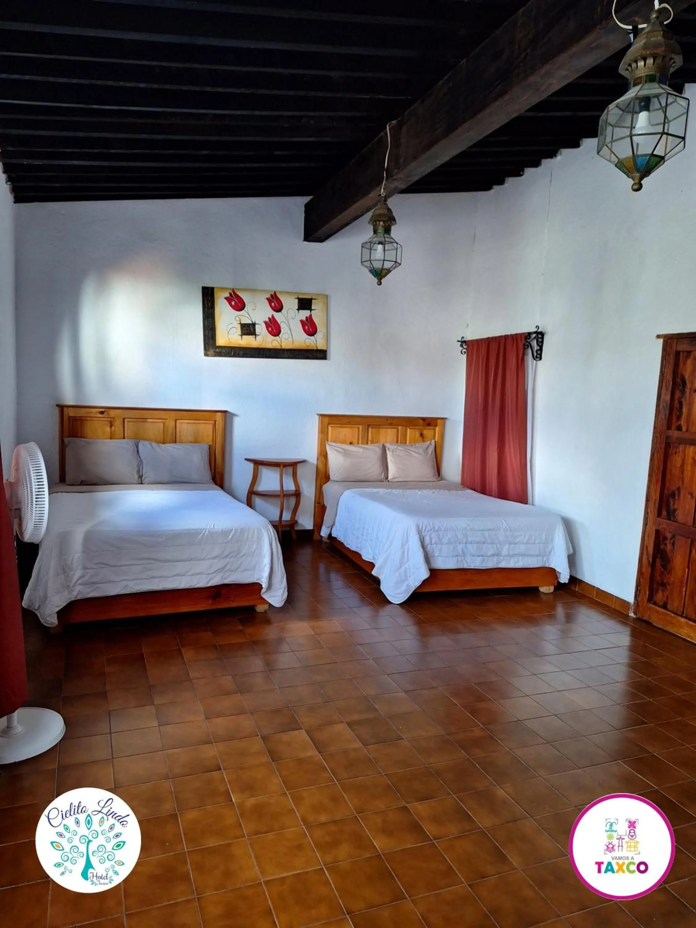 Bed in Hotel Cielito Lindo, Taxco