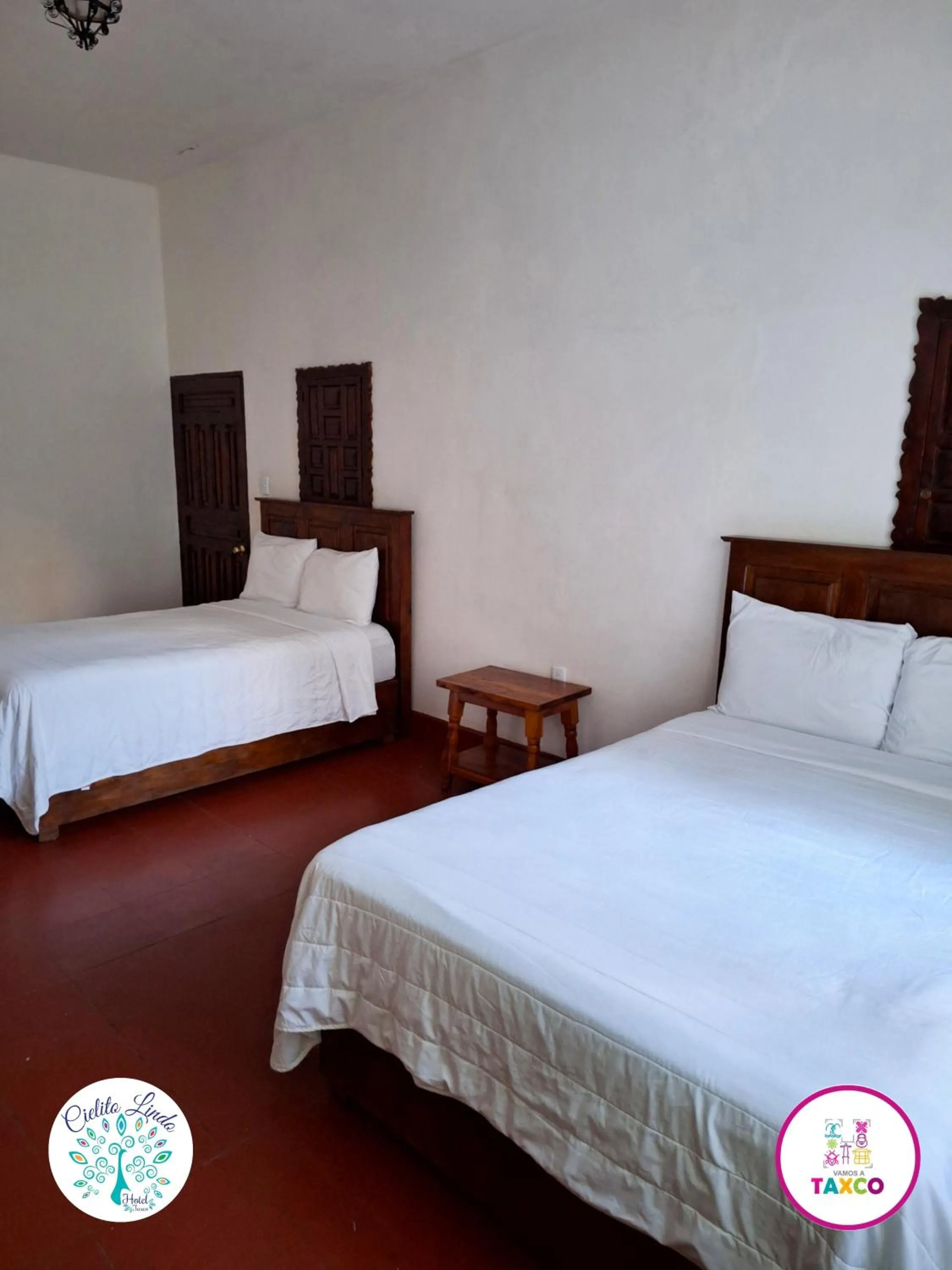 Bed in Hotel Cielito Lindo, Taxco