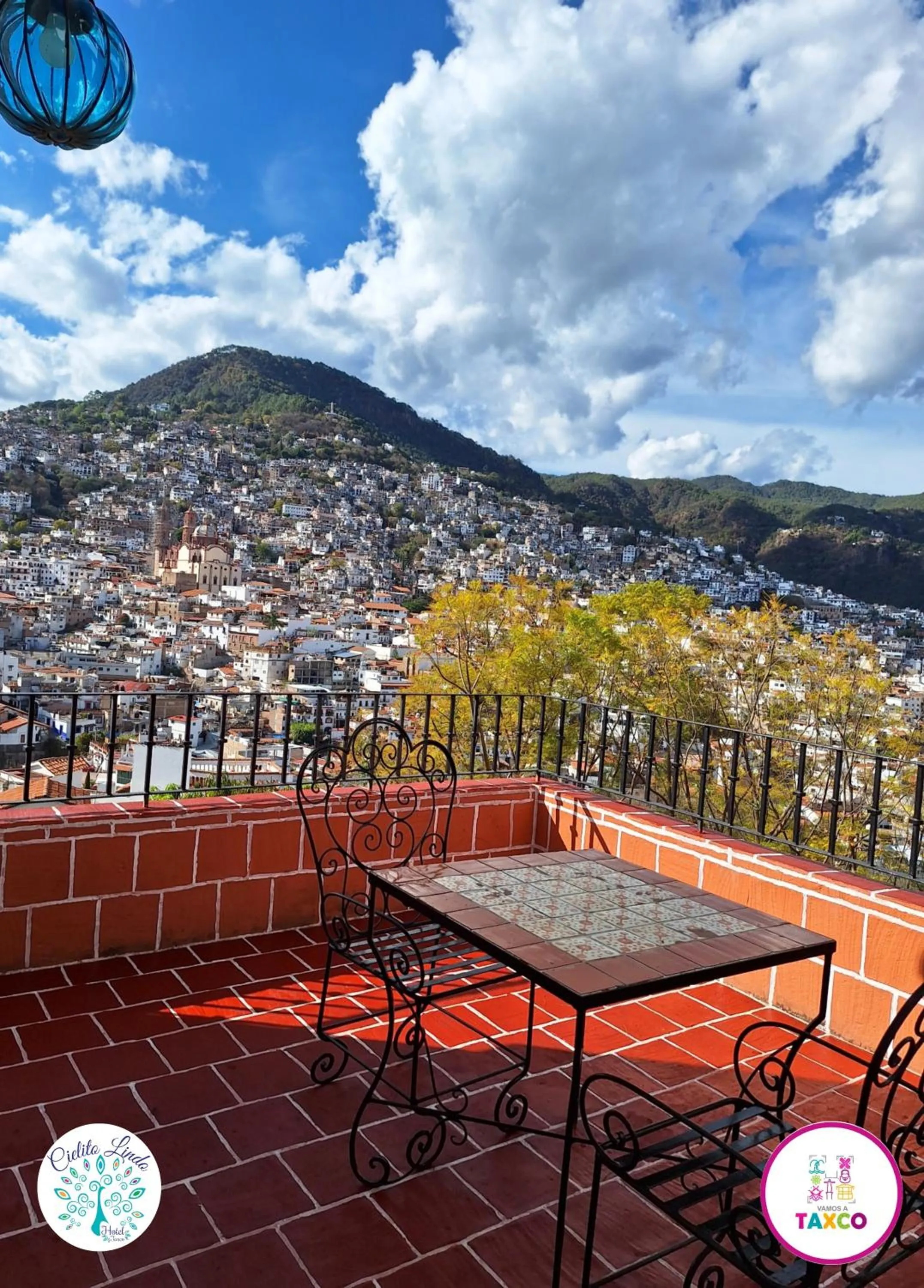 Day in Hotel Cielito Lindo, Taxco