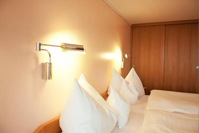 Bed in Hotel Friedheim Weggis