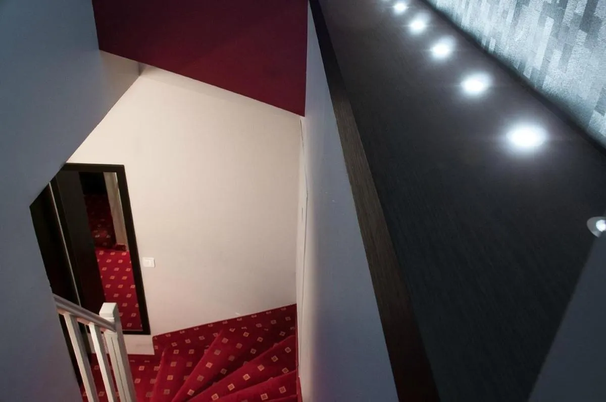 Hôtel des Deux Avenues