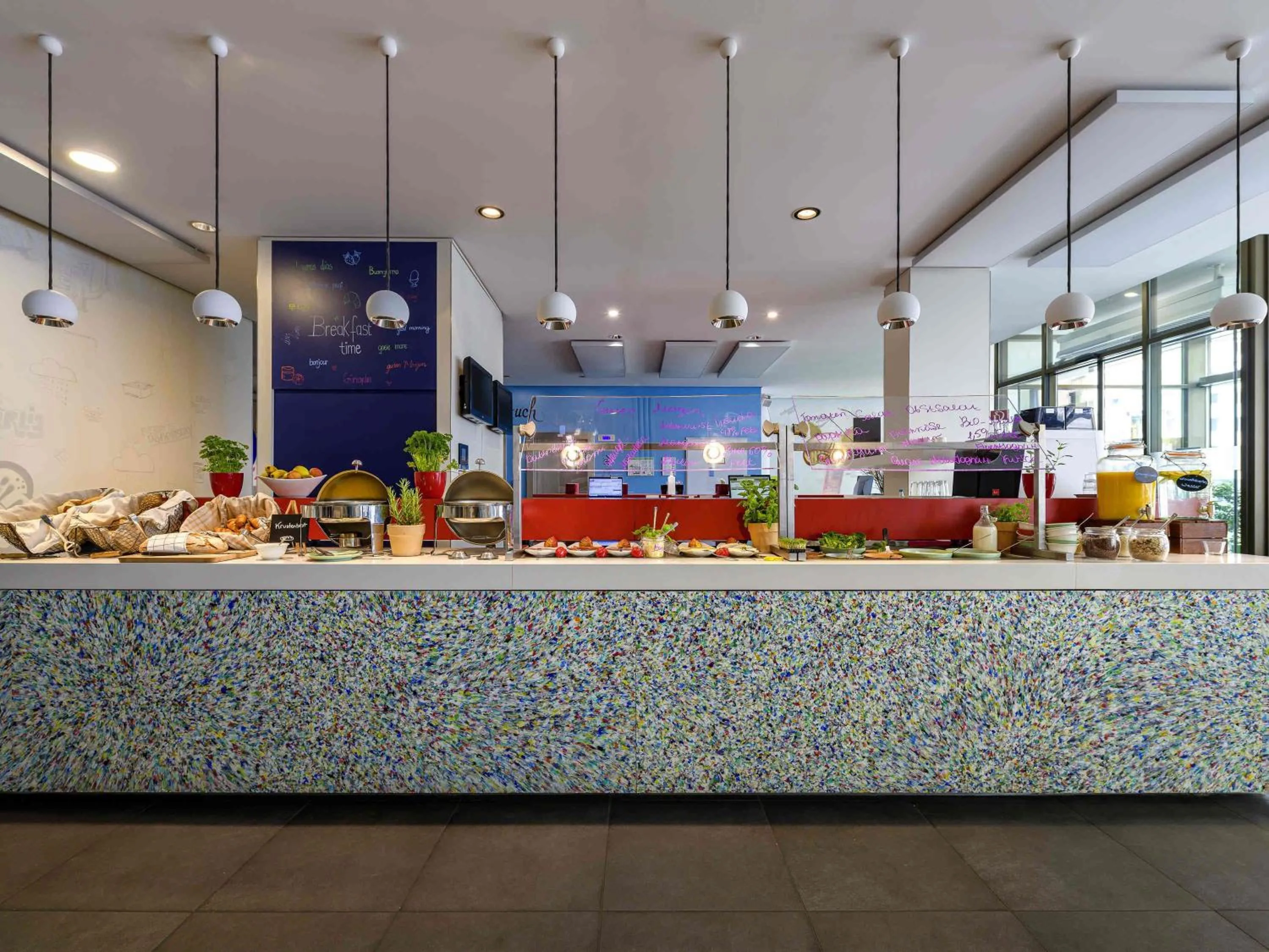 Breakfast in ibis Styles Hotel Berlin Mitte