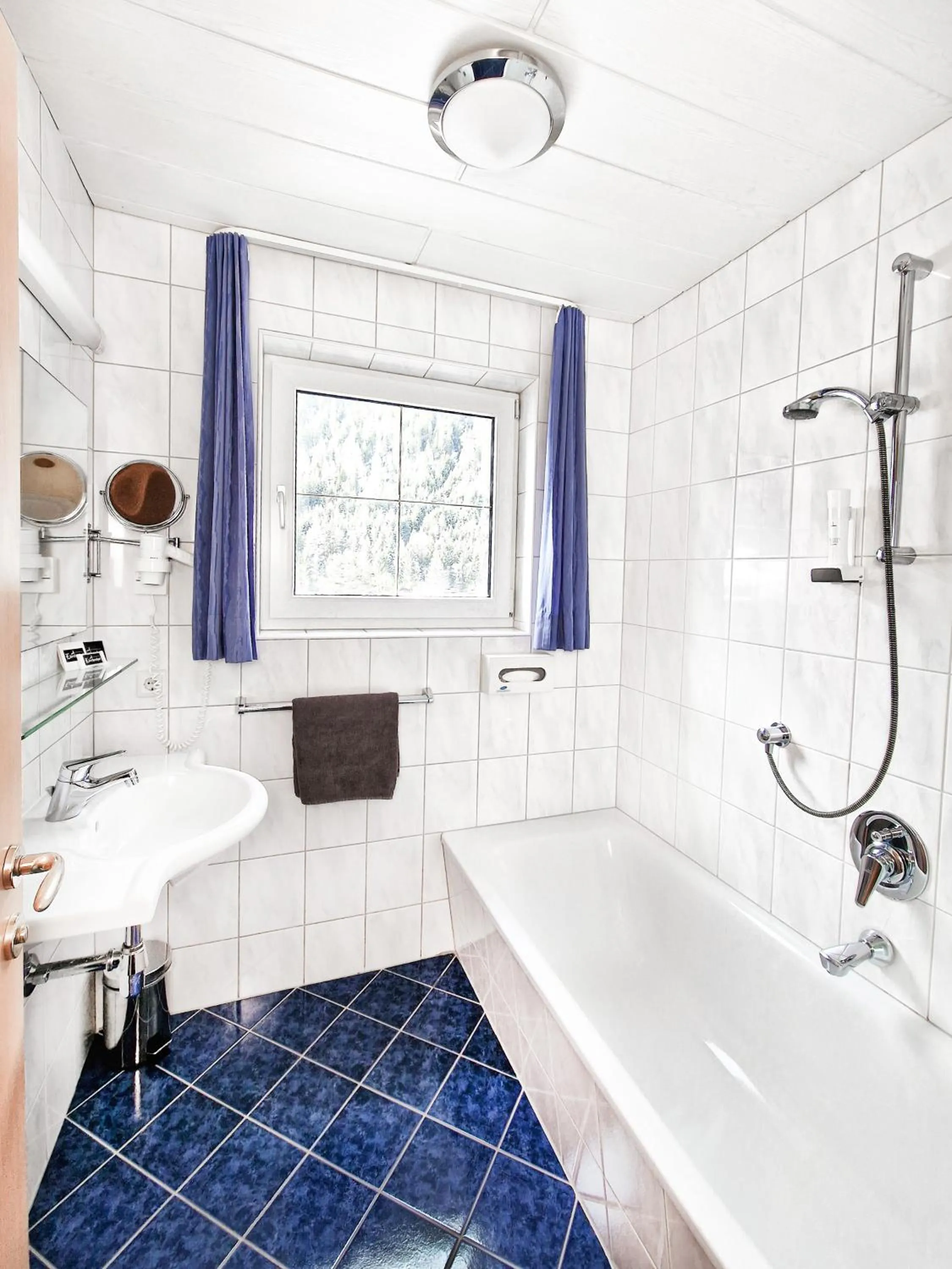 Bathroom in Hotel Lärchenhof