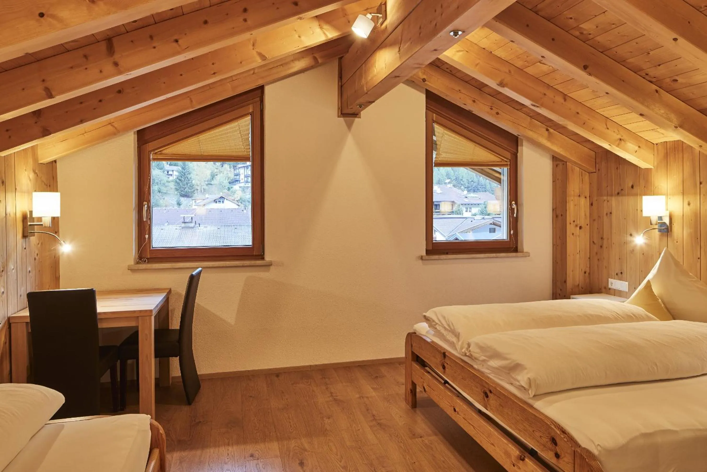 Photo of the whole room, Bed in Tirolerhof - Appartementhaus