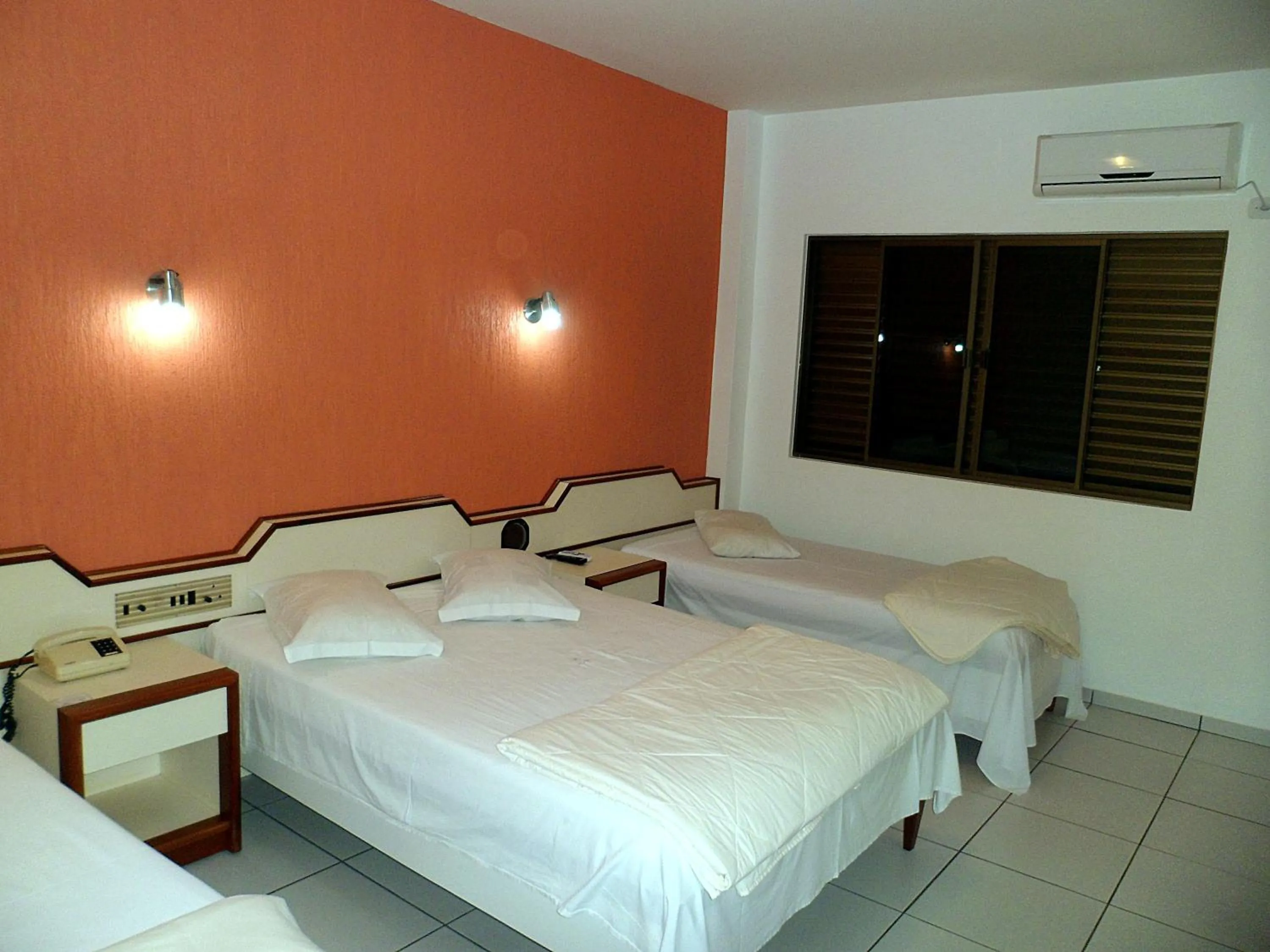 Bedroom, Bed in Praia Sol Hotel