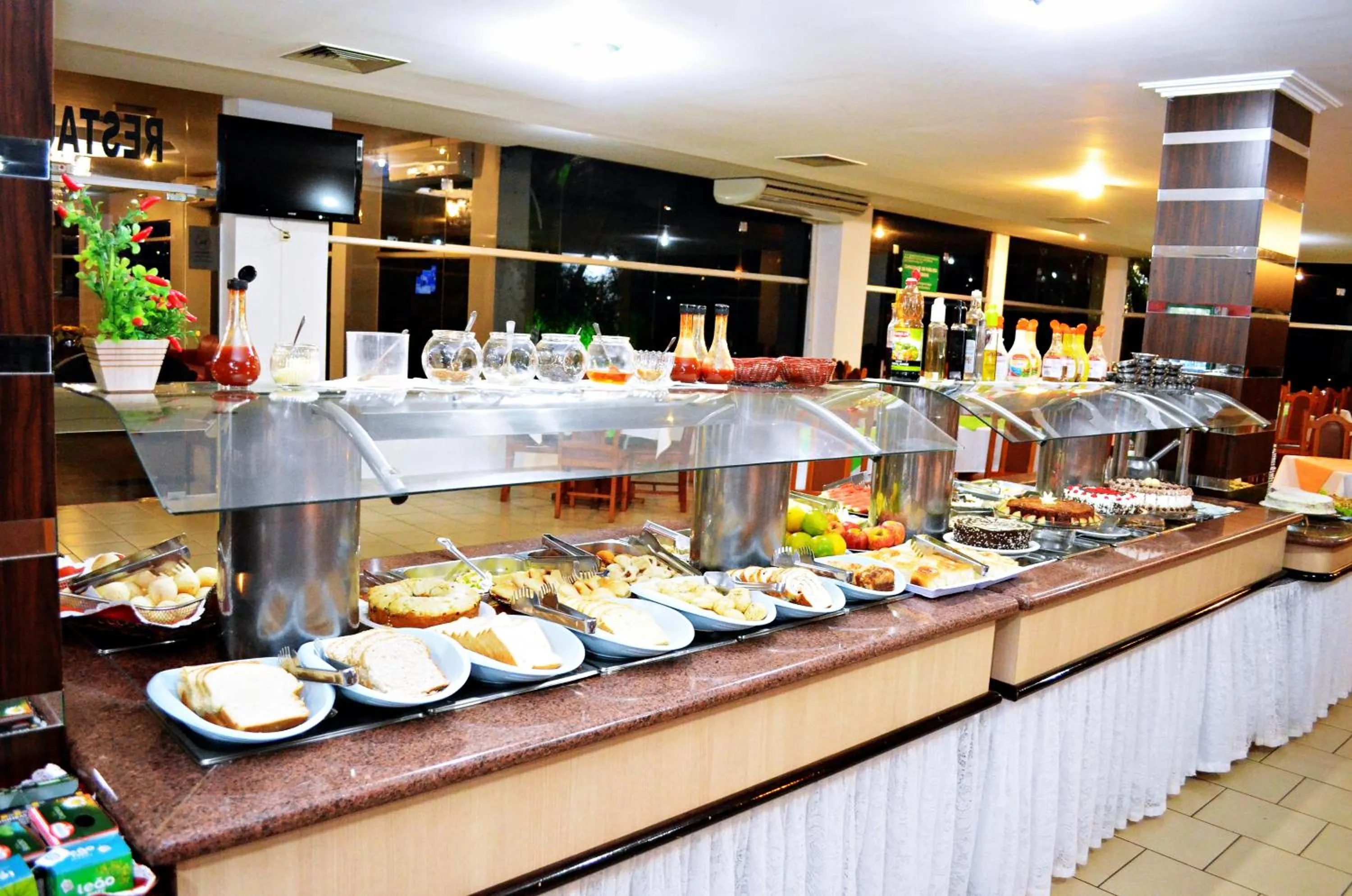 Restaurant/places to eat in Praia Sol Hotel