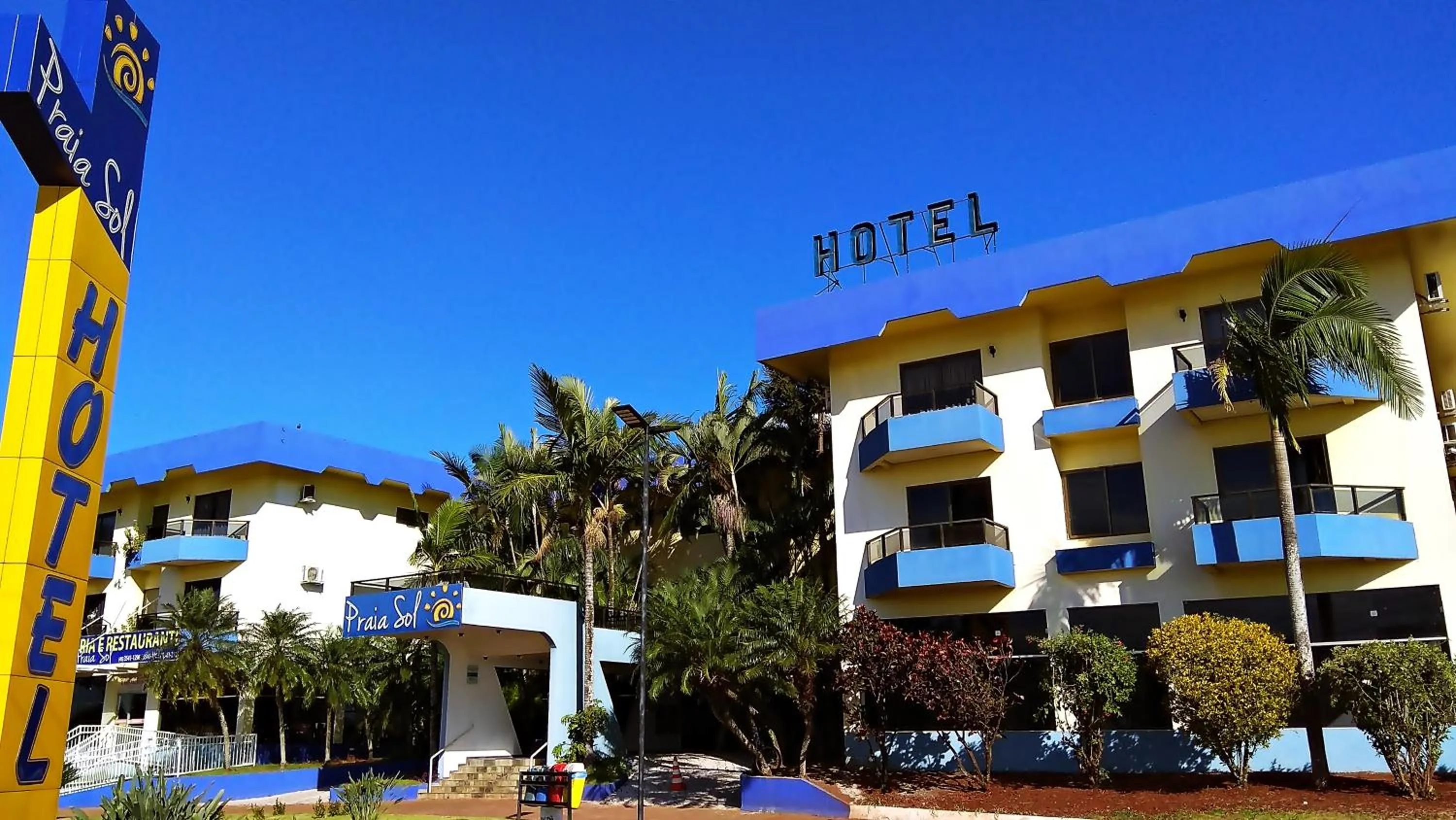Property building in Praia Sol Hotel
