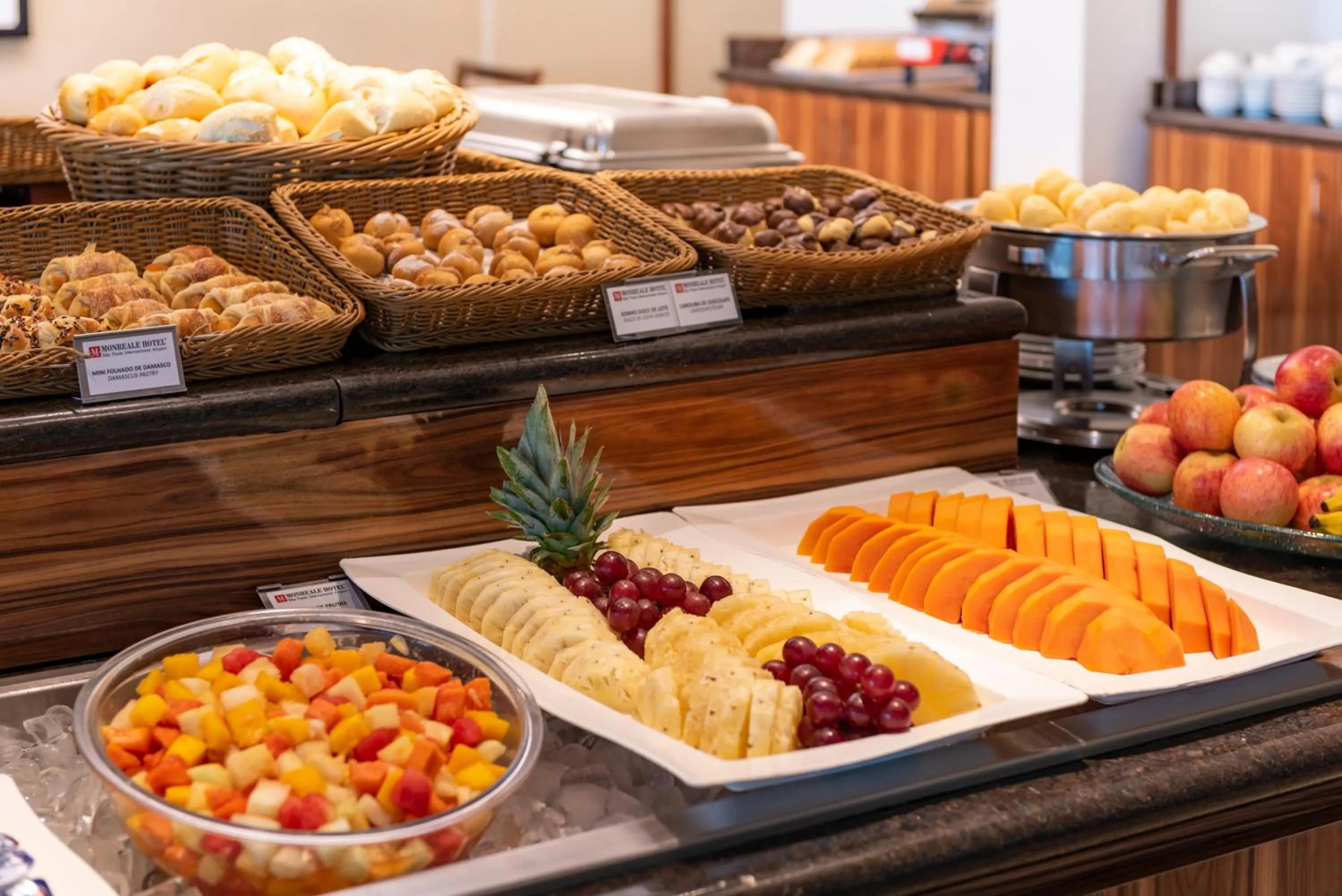 Restaurant/places to eat in Monreale Plus Guarulhos International Airport