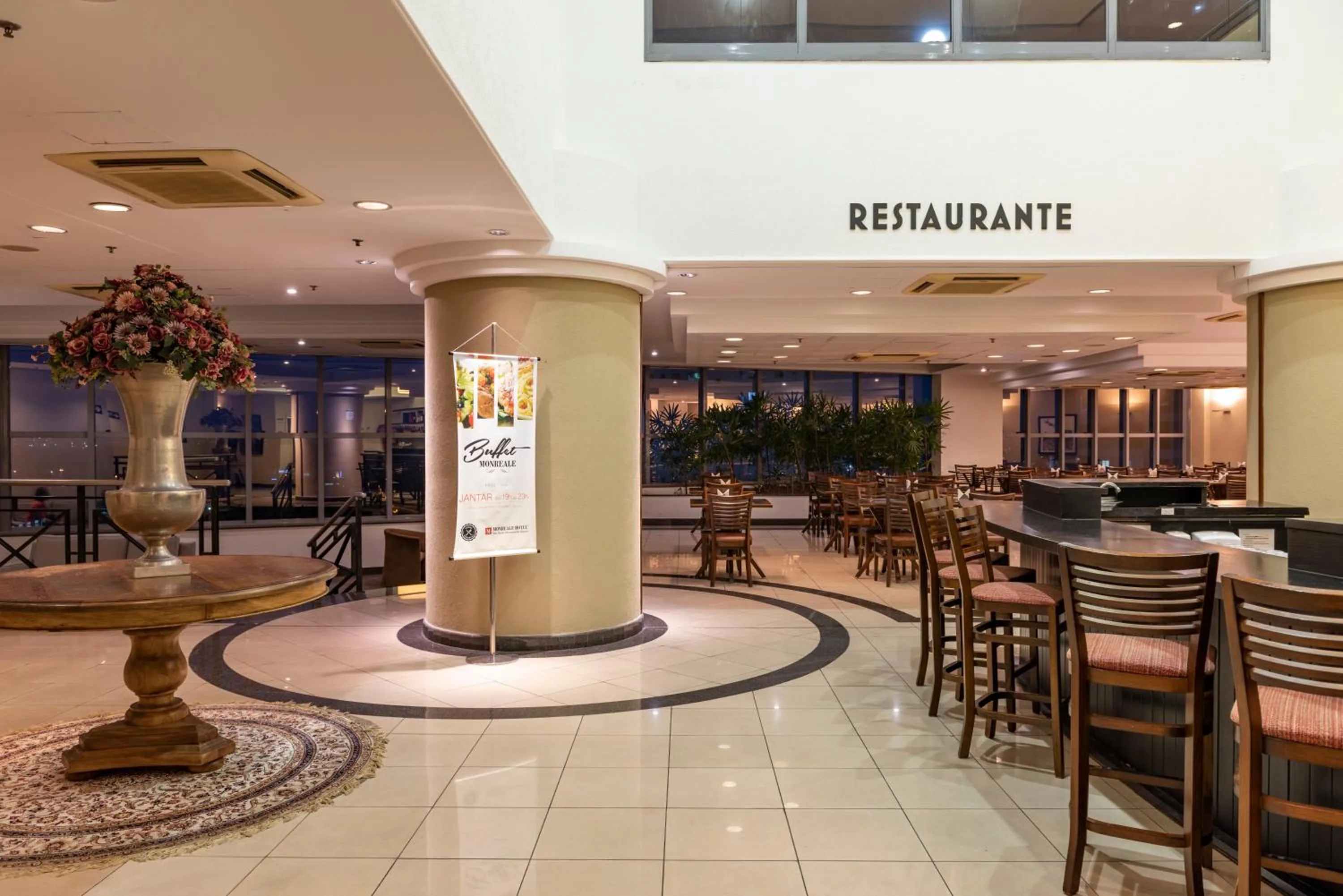 Restaurant/places to eat in Monreale Plus Guarulhos International Airport
