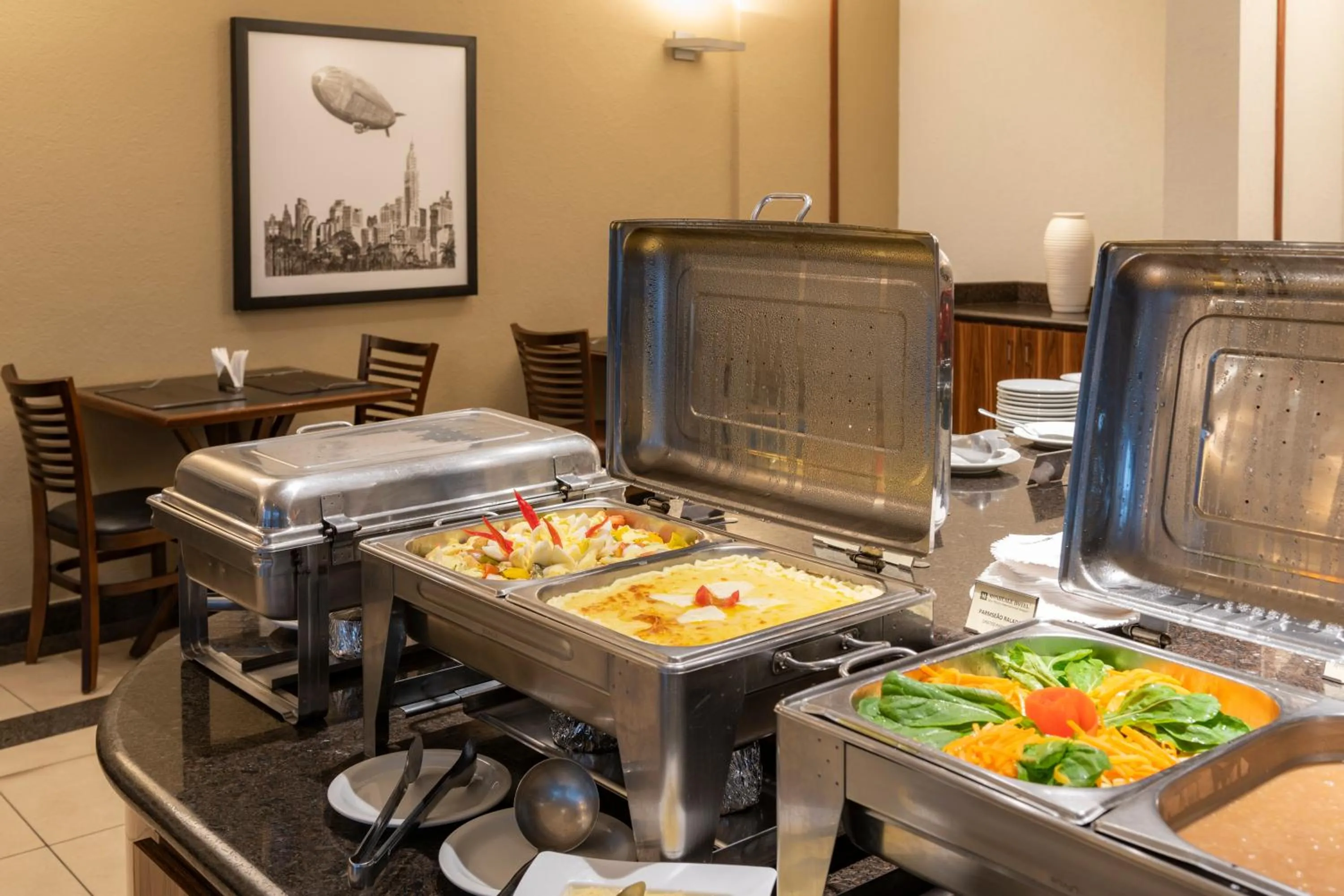 Restaurant/places to eat in Monreale Plus Guarulhos International Airport