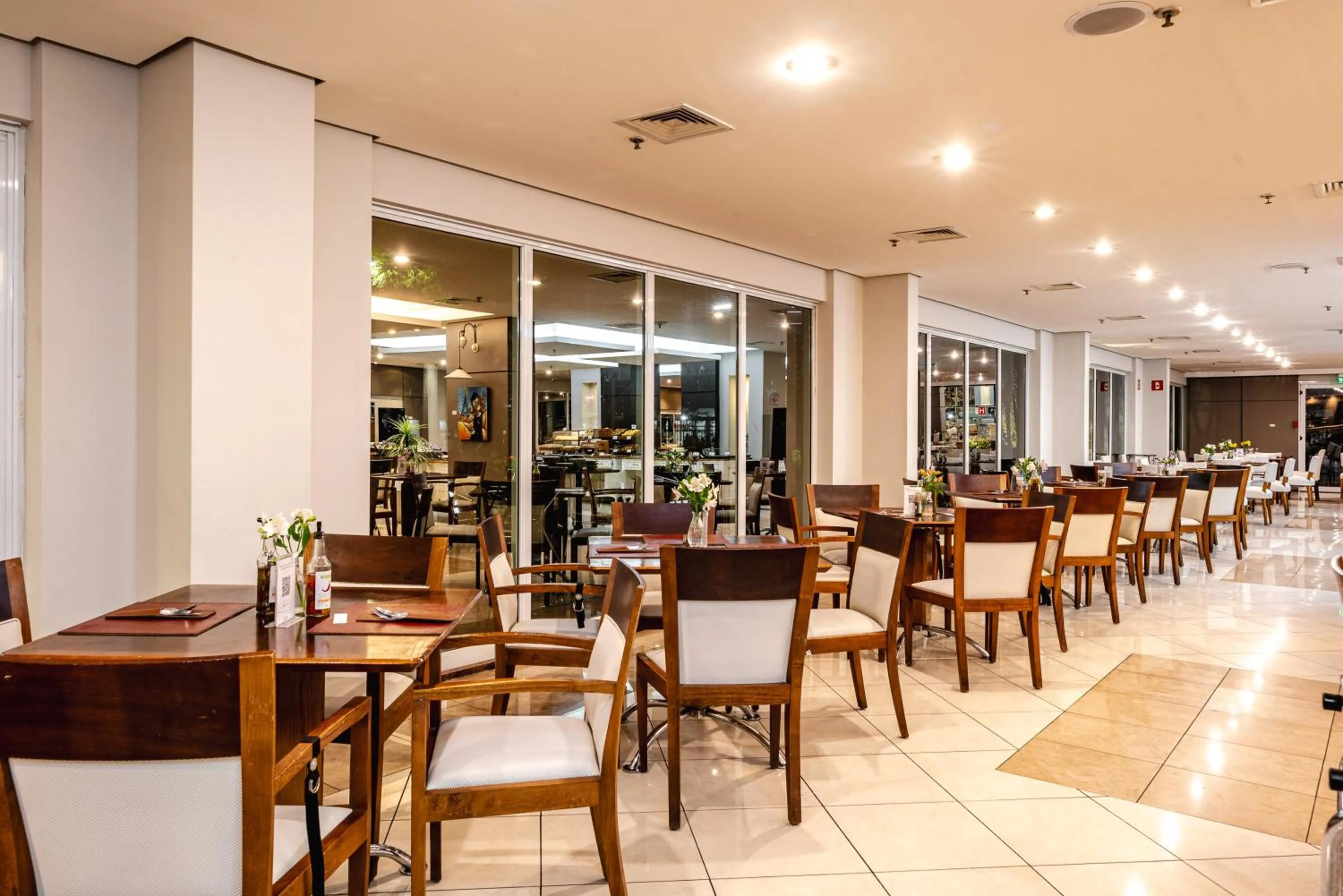 Restaurant/places to eat in Blue Tree Premium Verbo Divino - Nações Unidas