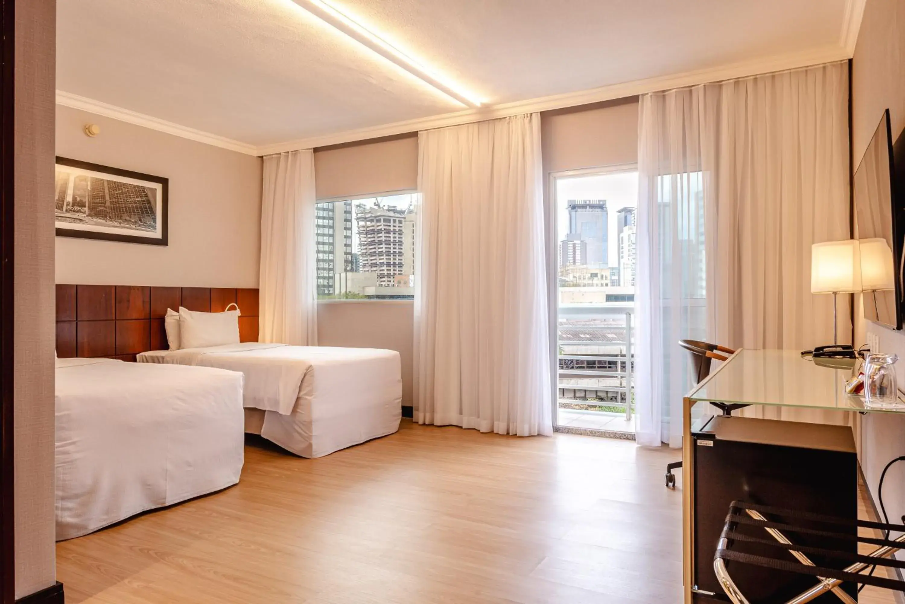 Twin Room with Balcony in Blue Tree Premium Verbo Divino - Nações Unidas Twin Room with Balcony in Blue Tree Premium Verbo Divino - Nações Unidas