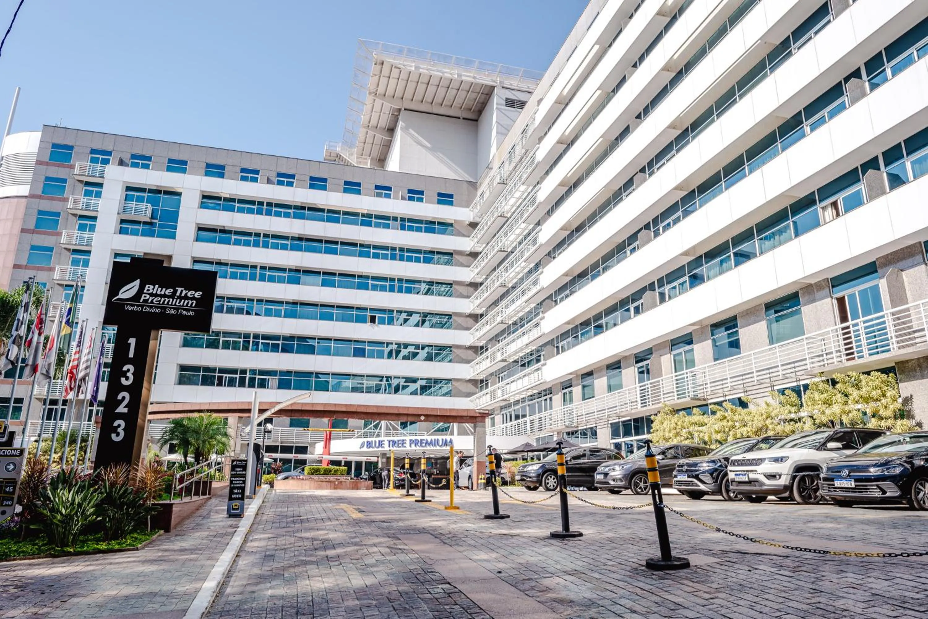 Facade/entrance in Blue Tree Premium Verbo Divino - Nações Unidas
