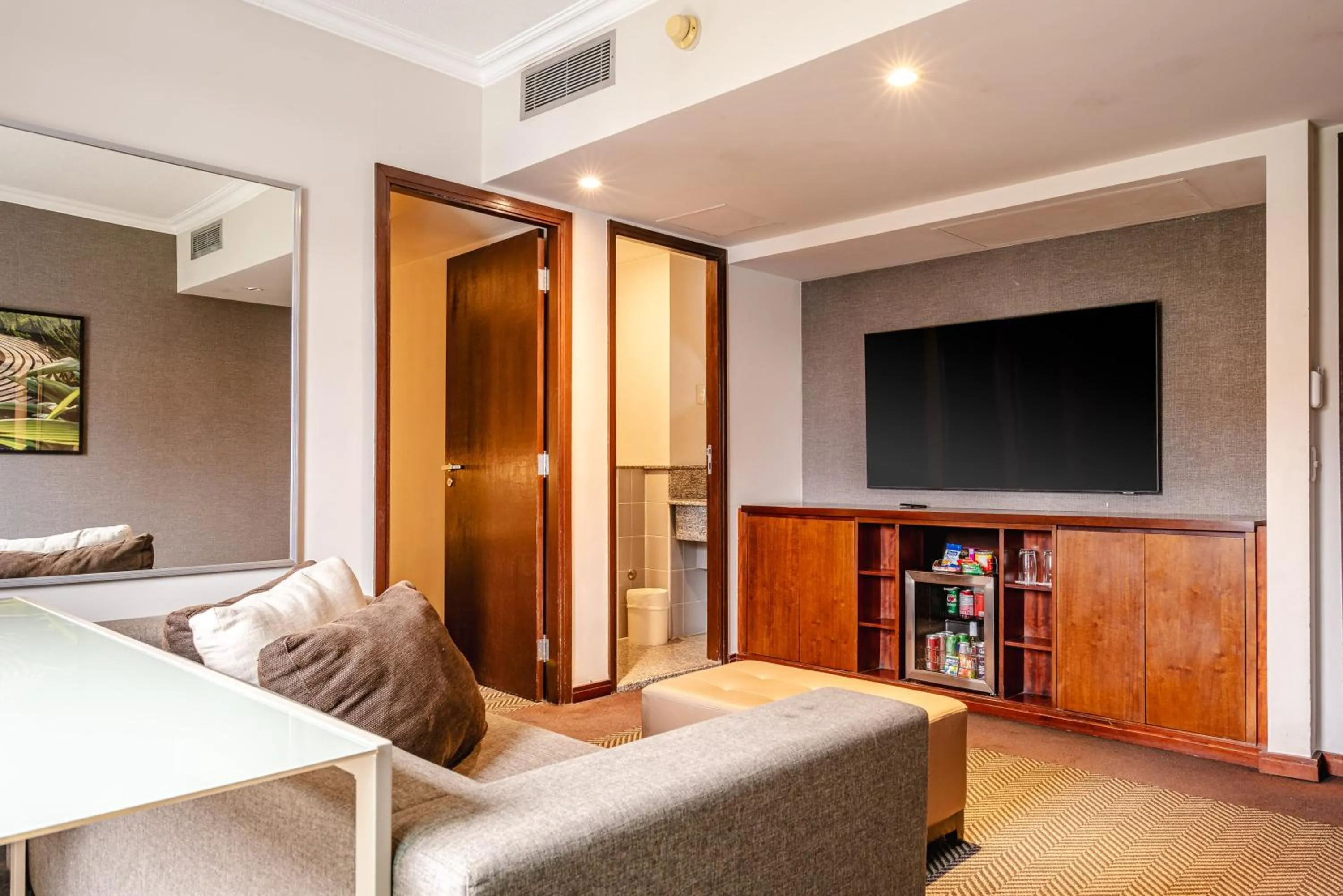 TV and multimedia in Blue Tree Premium Verbo Divino - Nações Unidas