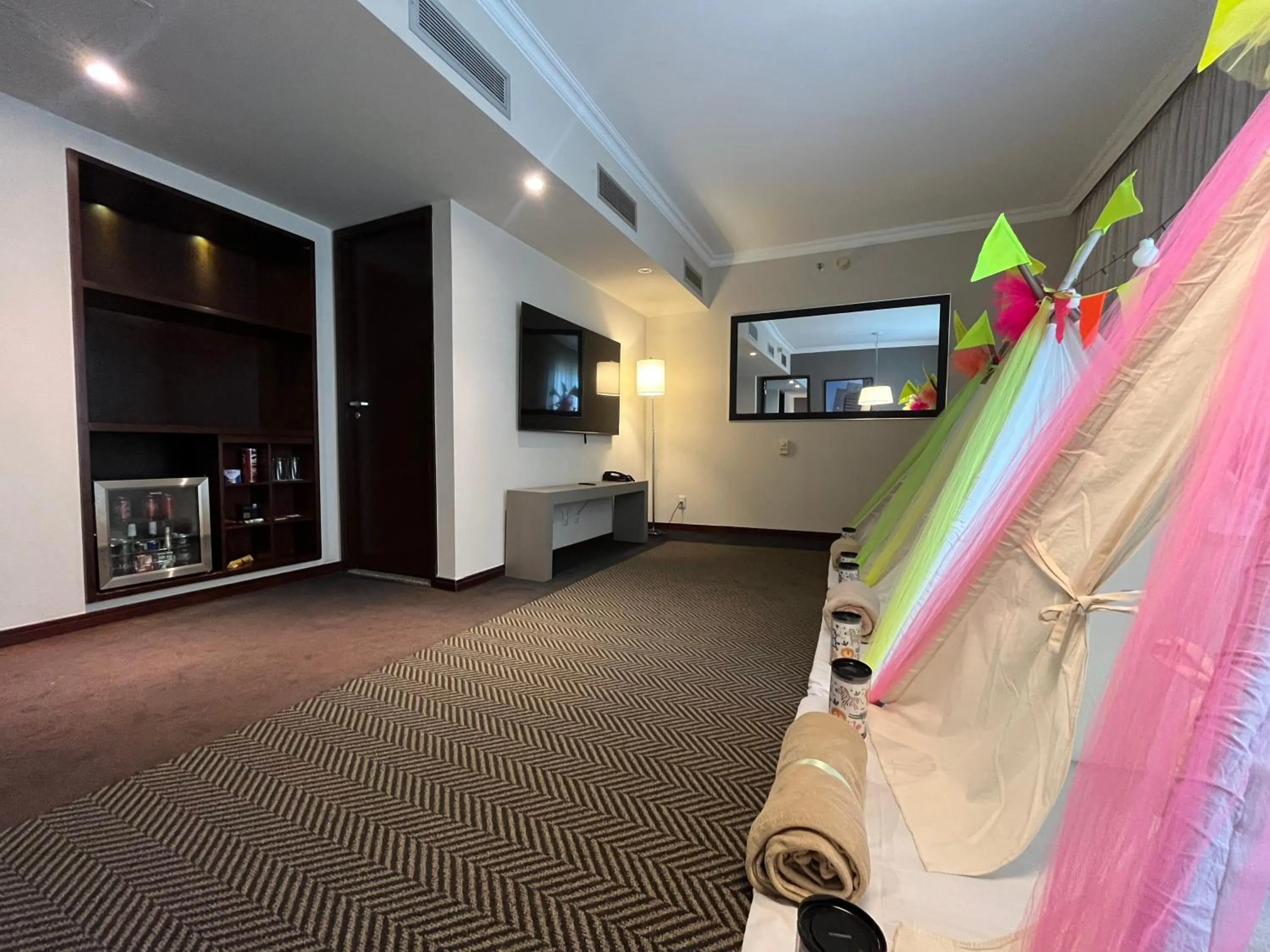 TV and multimedia in Blue Tree Premium Verbo Divino - Nações Unidas